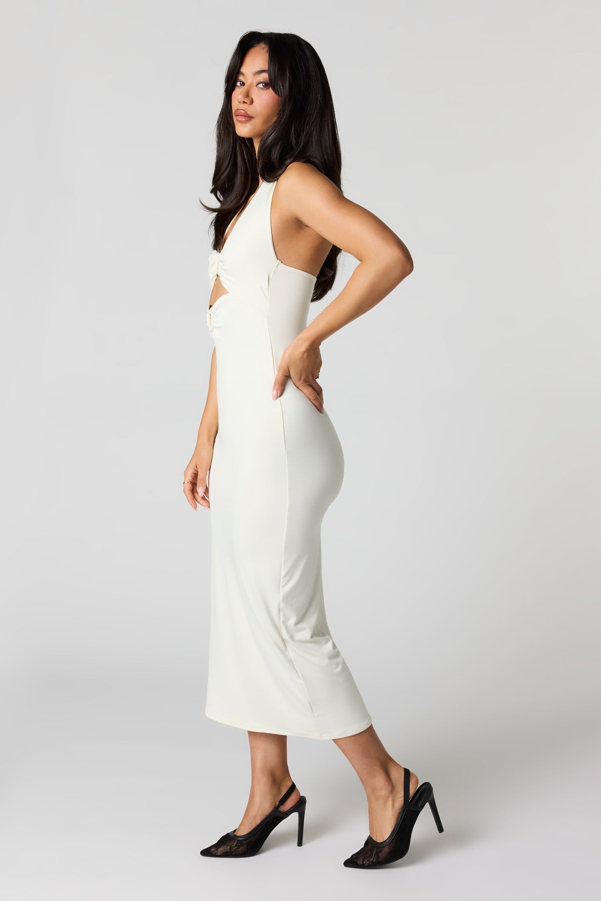 Vue alternative 14. Robe midi bain-de-soleil profilée avec anneau en O métallisé