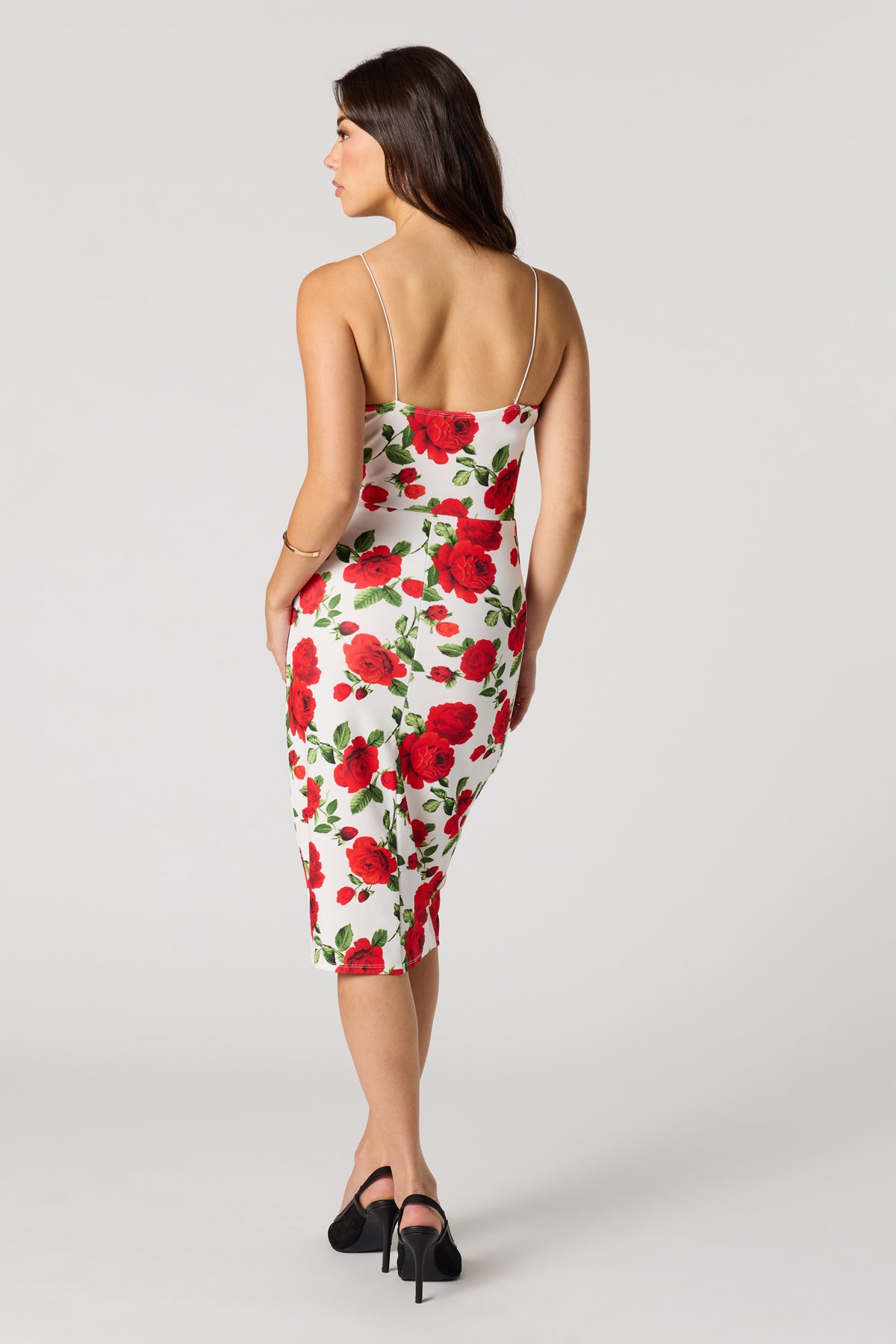Vue alternative 2. Midirobe ajustée en crêpe avec fente et soutien-gorge intégré