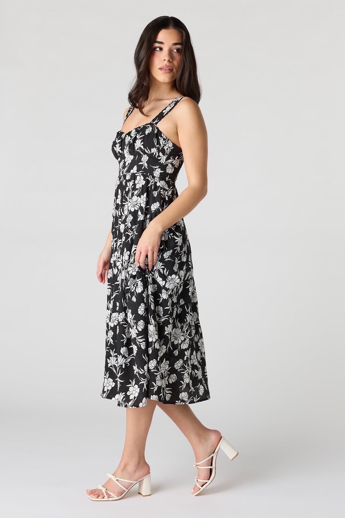 Alt View 2. Sweetheart Neck Midi Dress - Black with White