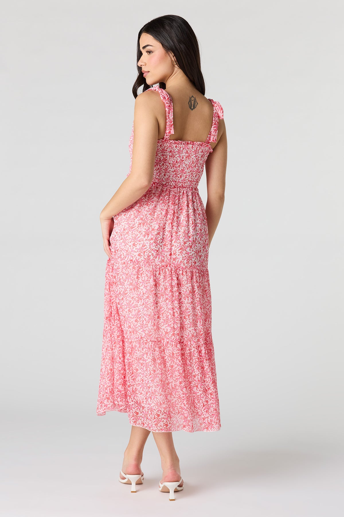 Vue alternative 3. Robe midi volantée smockée en chiffon