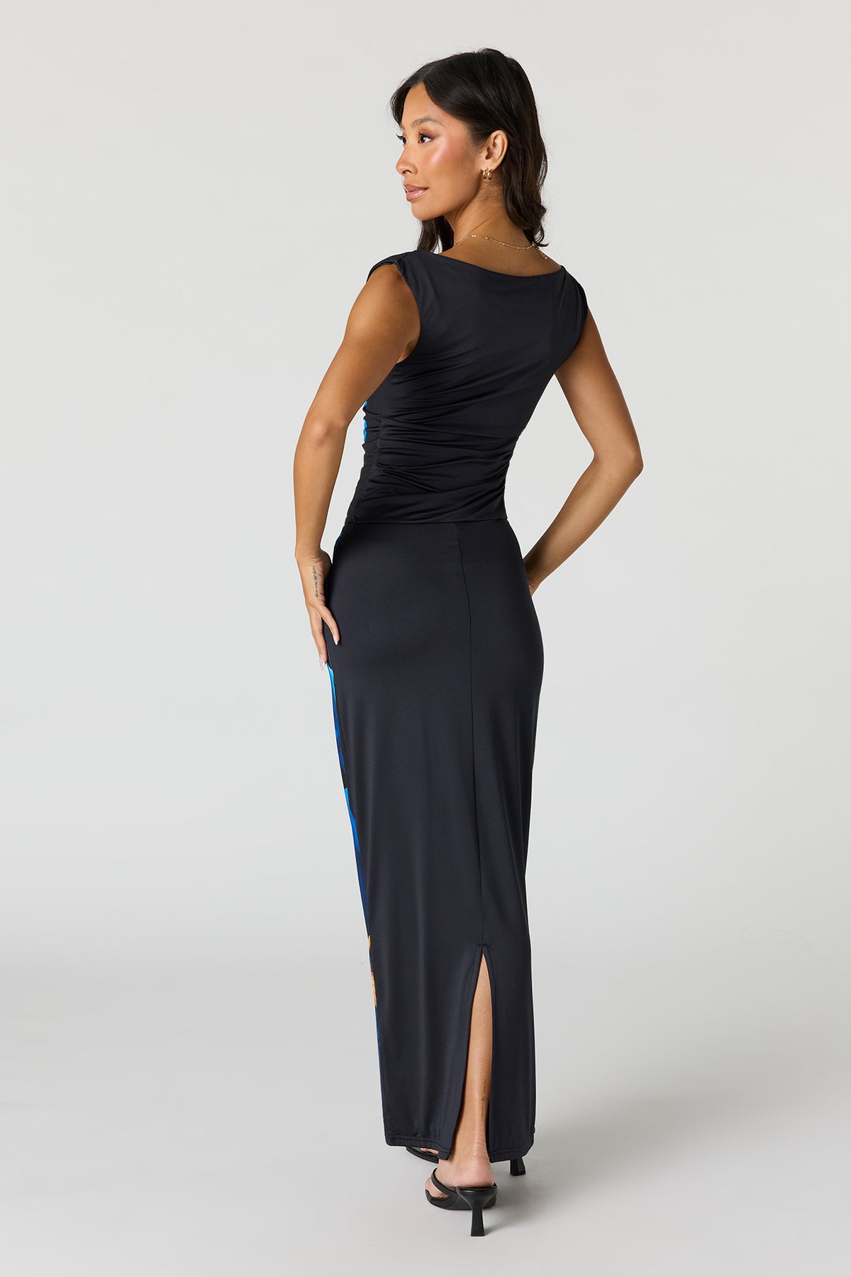 Alt View 3. Contour Maxi Skirt - Blue