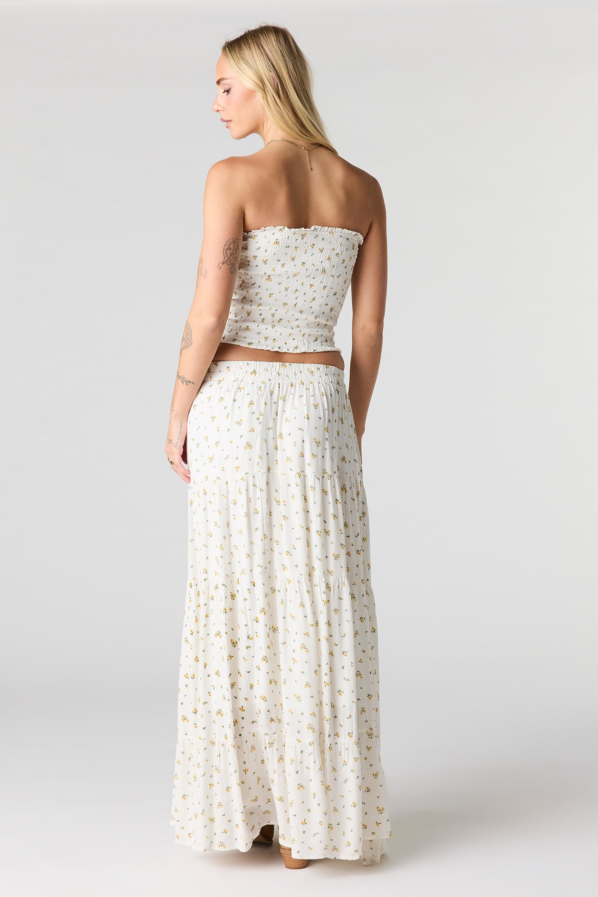 Alt View 3. Textured Tiered Maxi Skirt - Ivory