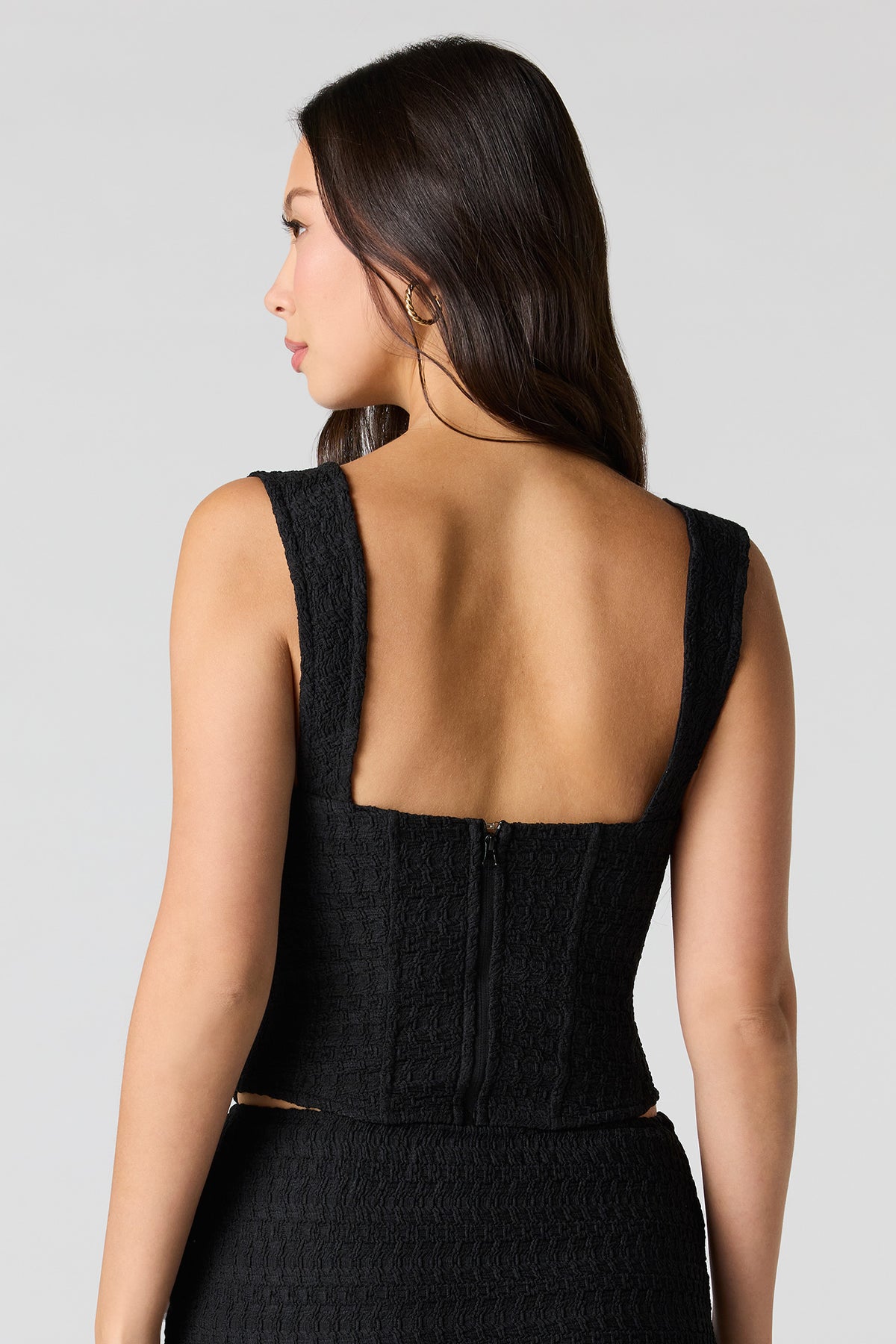 Vue alternative 2. Corset en tricot froncé