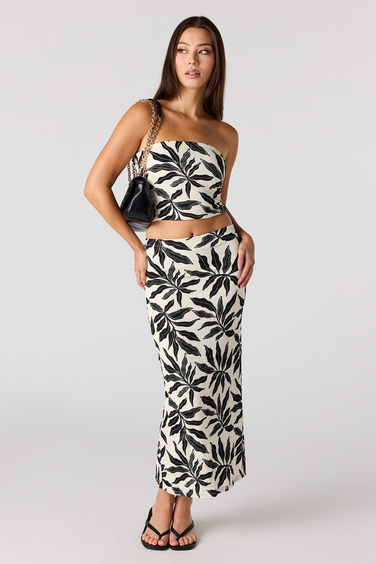 Alt View 3. Textured Tube Top - Black with White