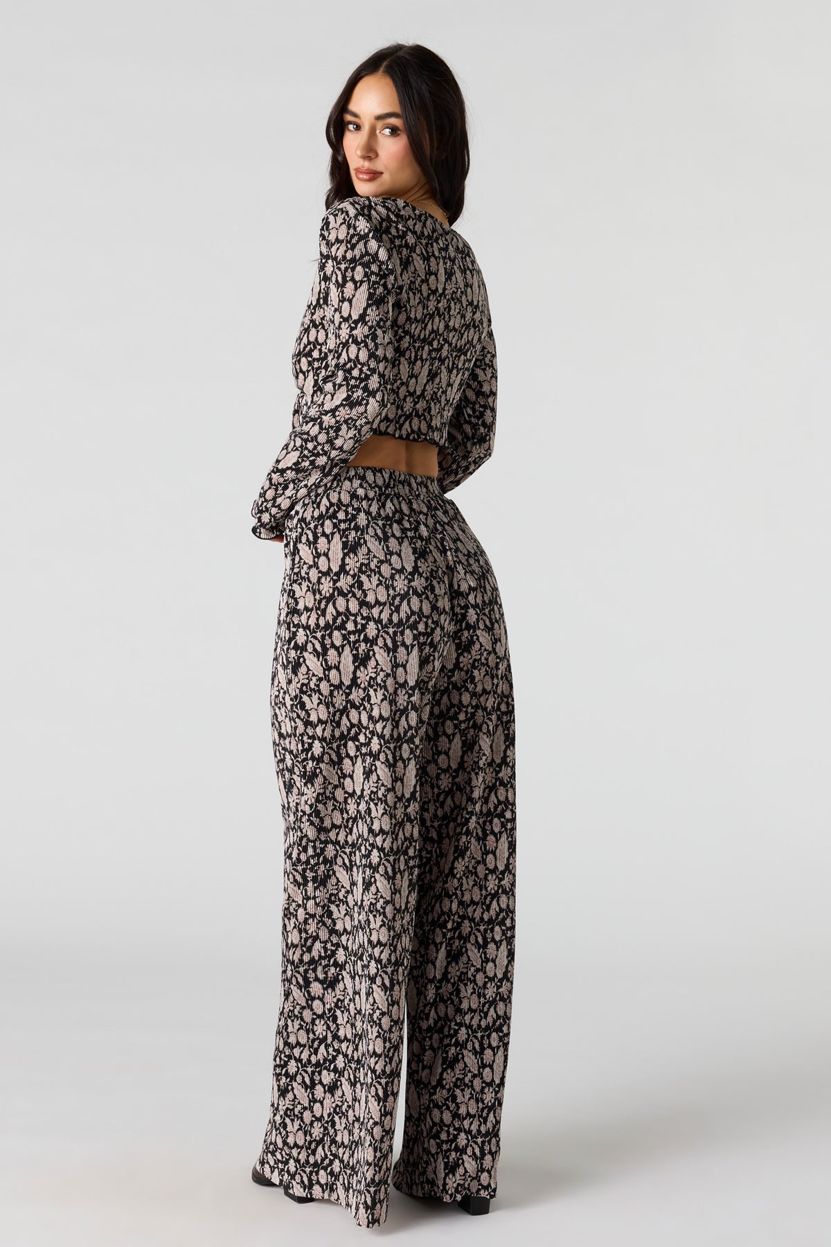 Vue alternative 3. Pantalon côtelé à jambe large