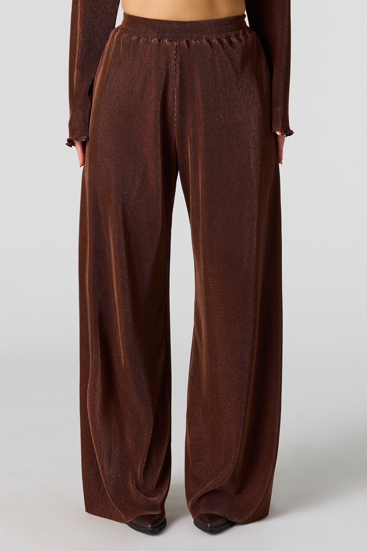 Vue alternative 2. Pantalon côtelé à jambe large