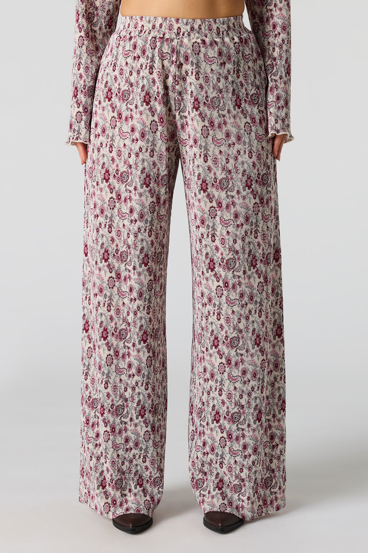 Vue alternative 2. Pantalon côtelé à jambe large