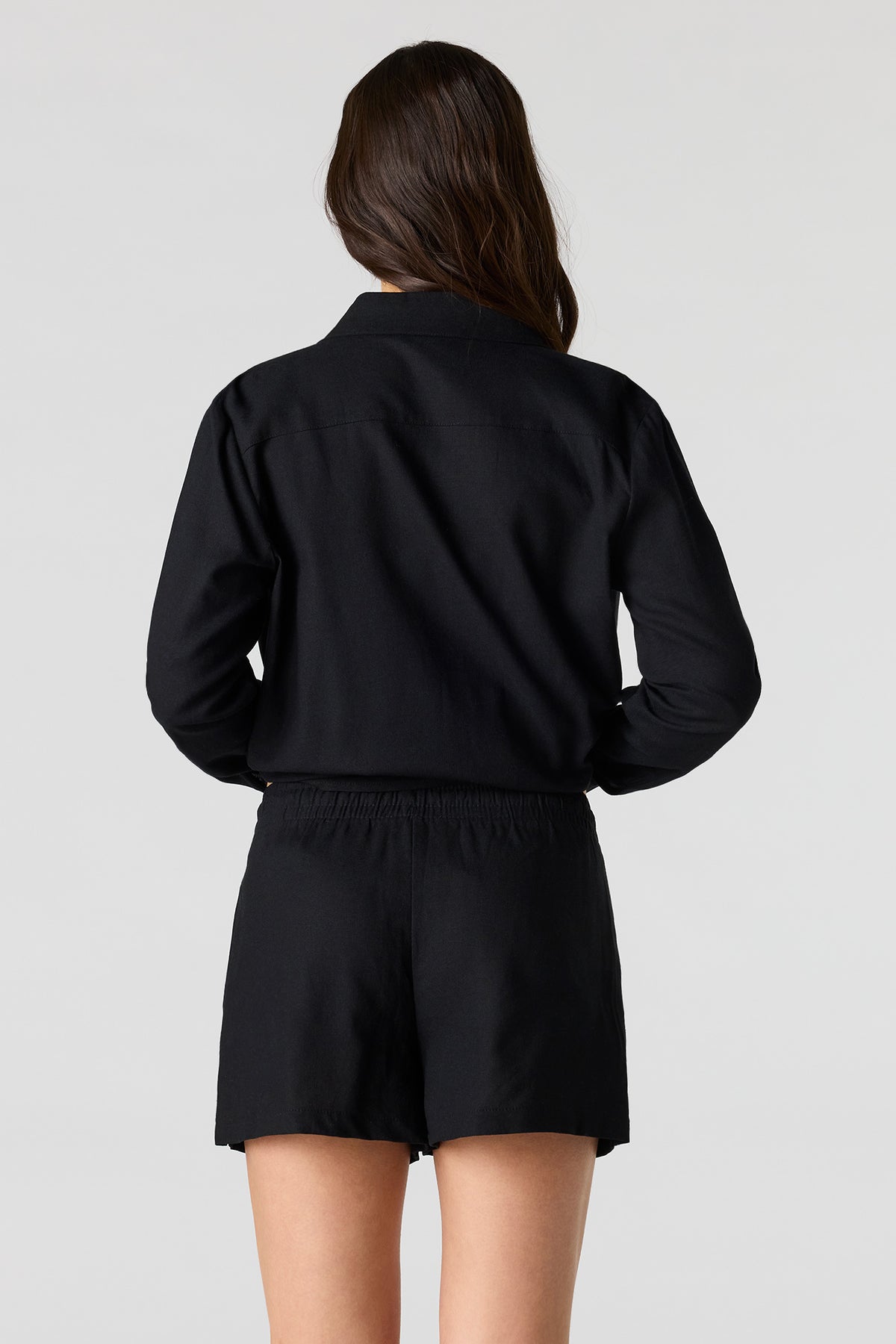Vue alternative 2. Short en mélange de lin à taille coulissante