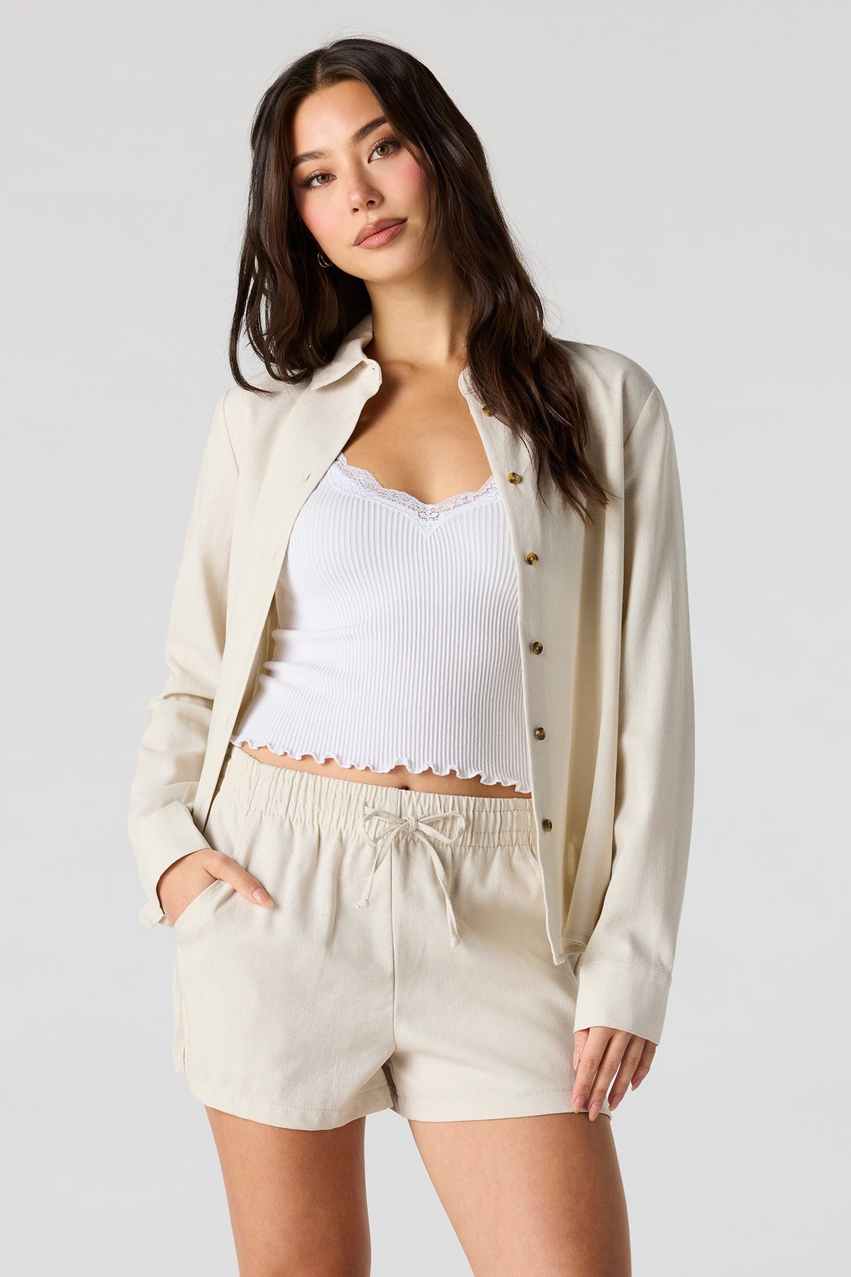 Short en mélange de lin à taille coulissante