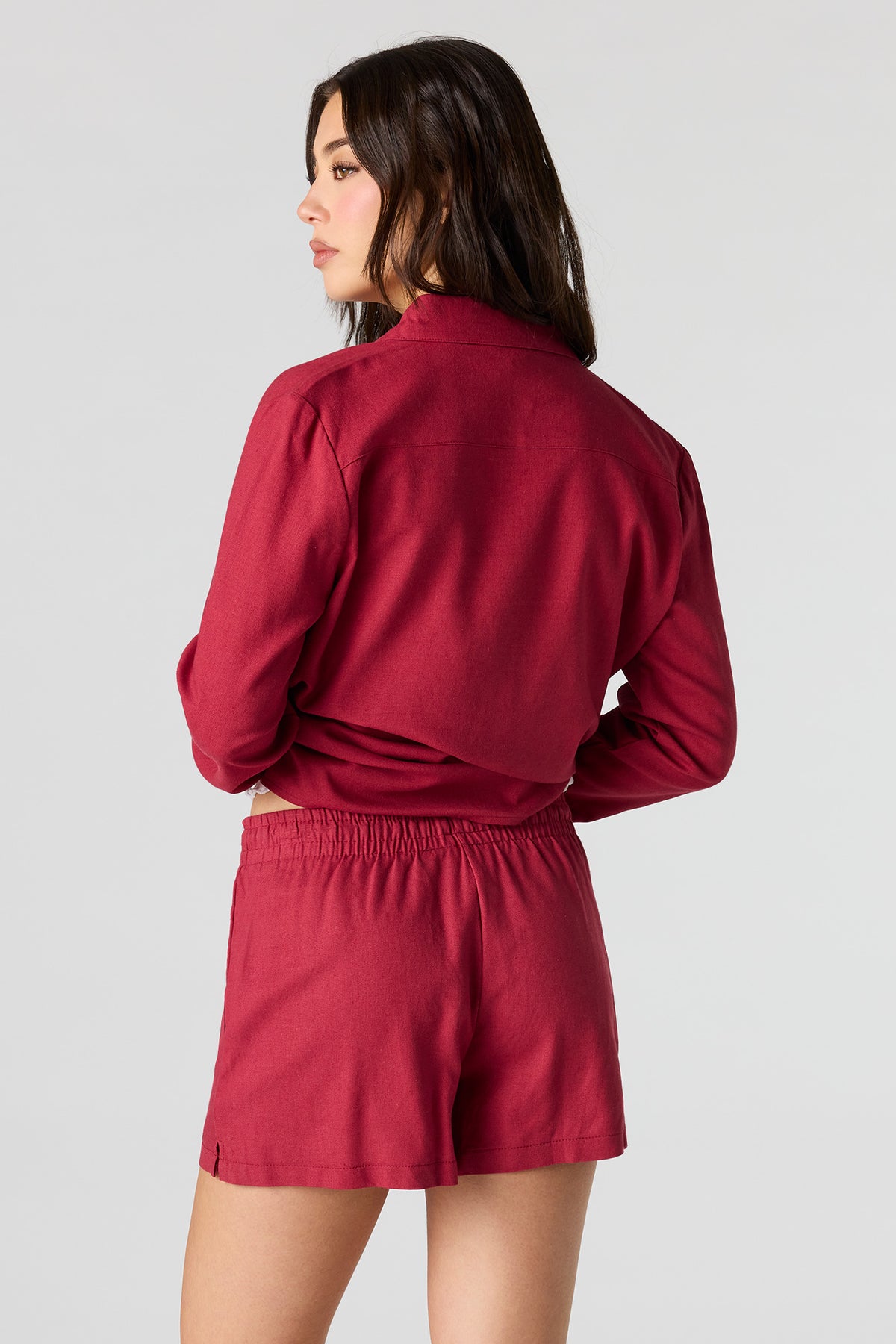 Vue alternative 2. Short en mélange de lin à taille coulissante