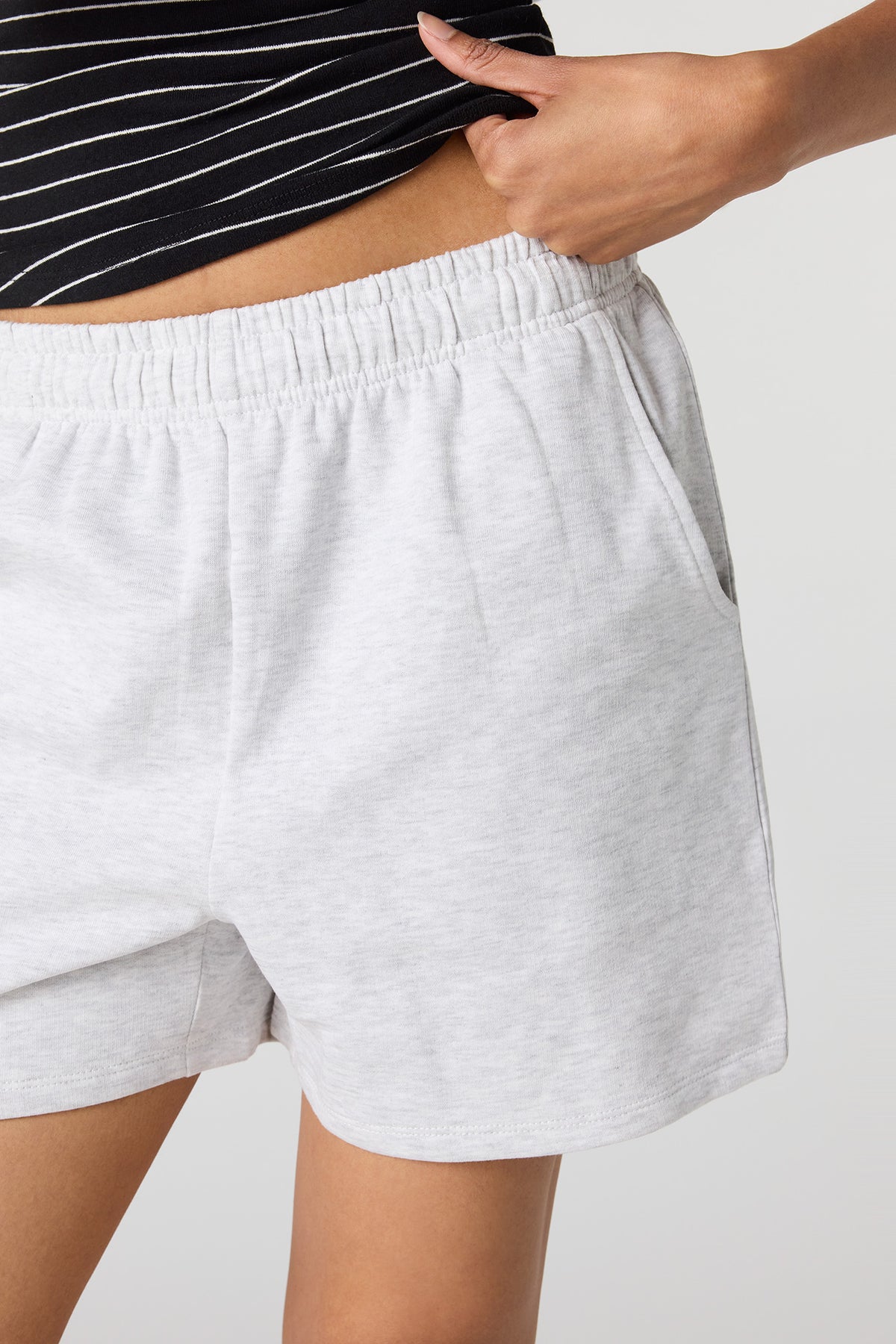 Vue alternative 4. Short en molleton