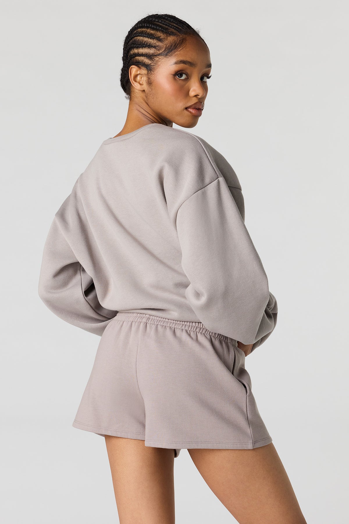 Vue alternative 2. Short en molleton