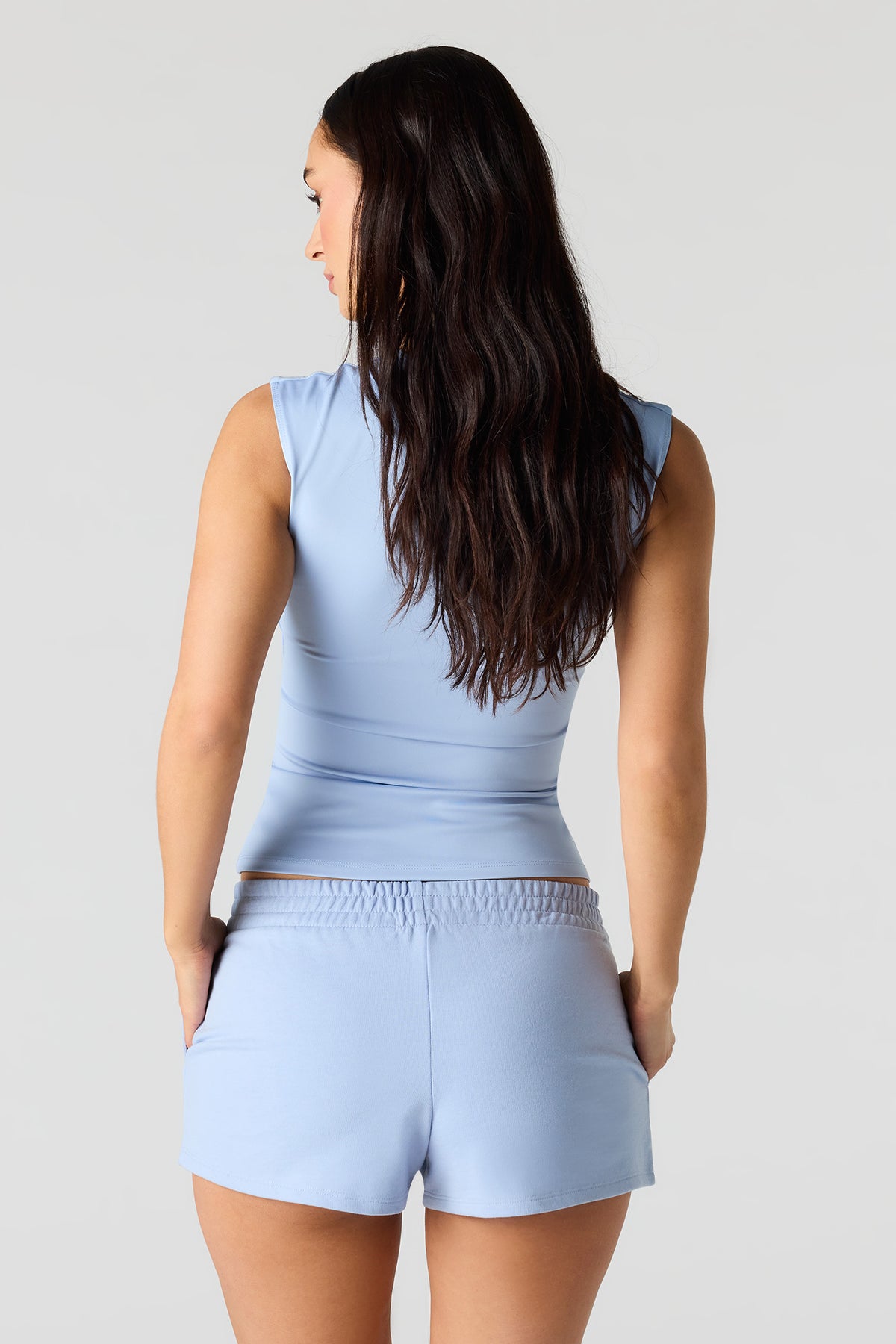 Vue alternative 2. Short en molleton uni