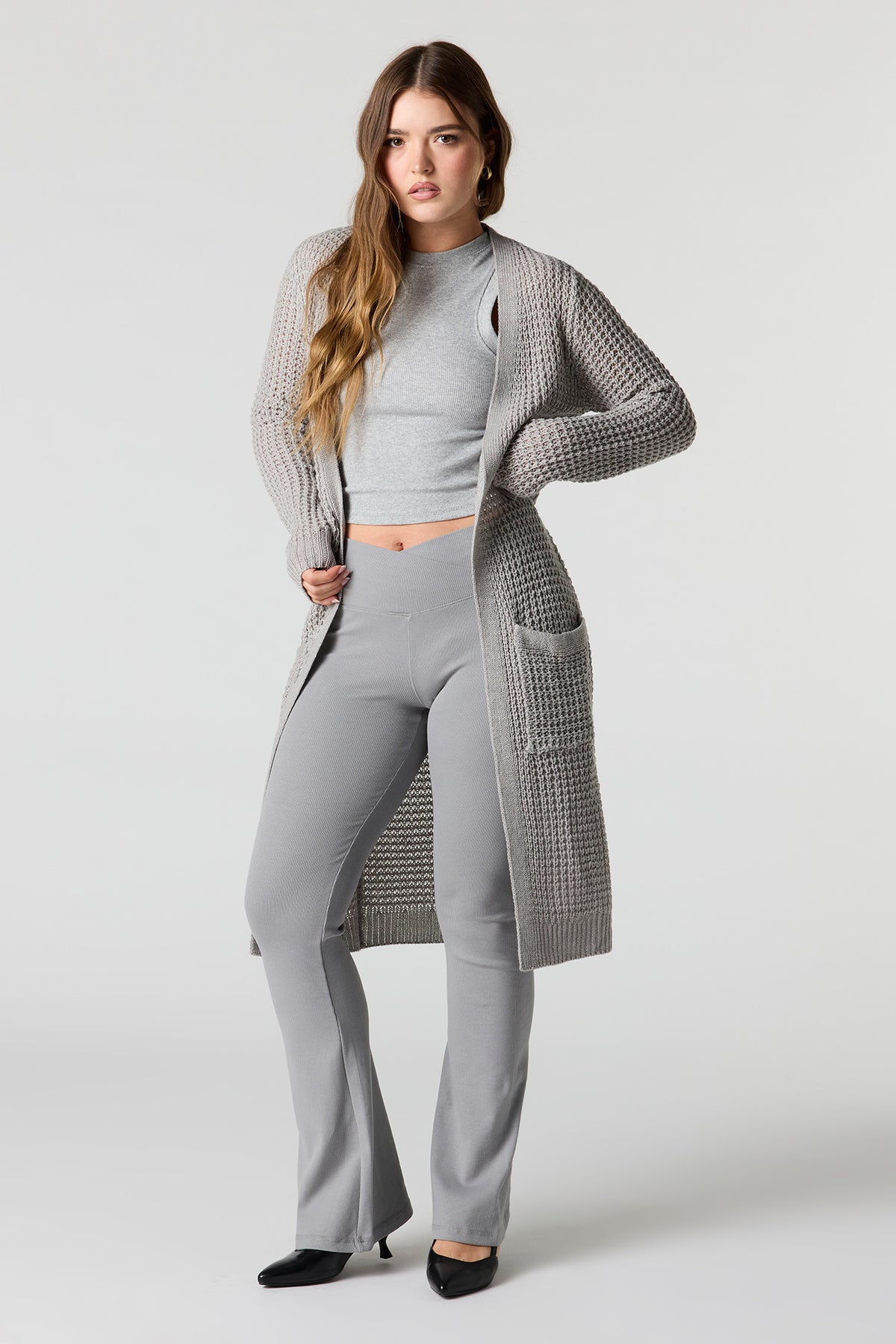 Cardigan long en tricot ajouré