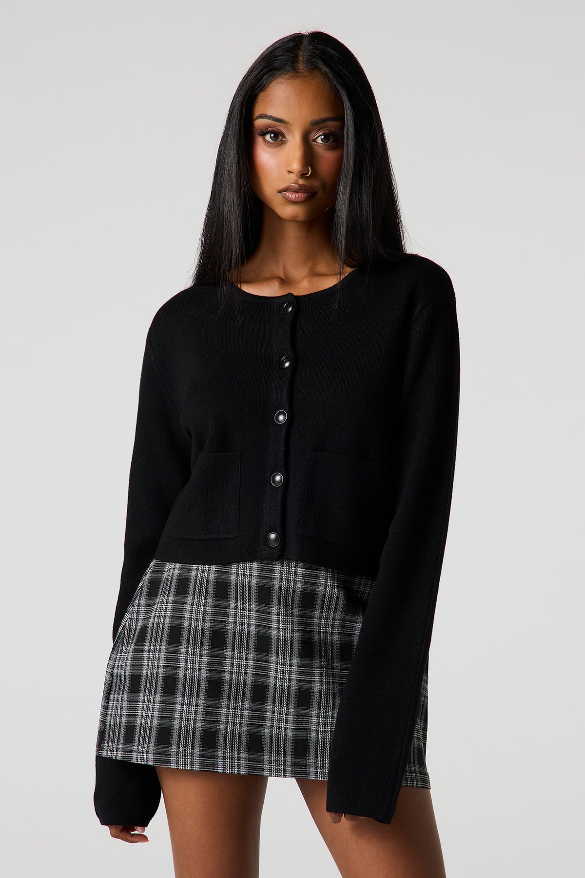 Cardigan ras du cou boutonné en tricot