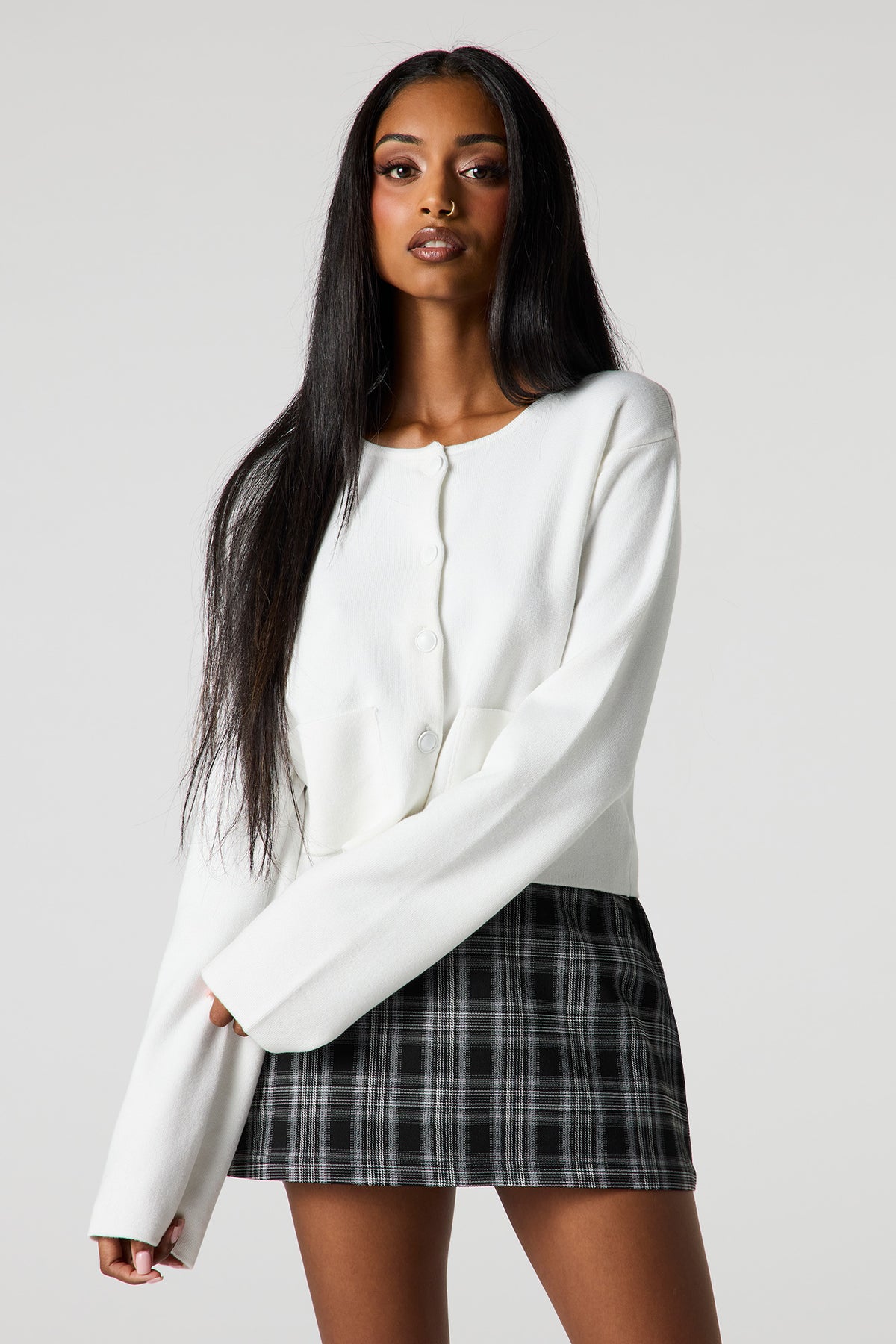 Cardigan ras du cou boutonné en tricot