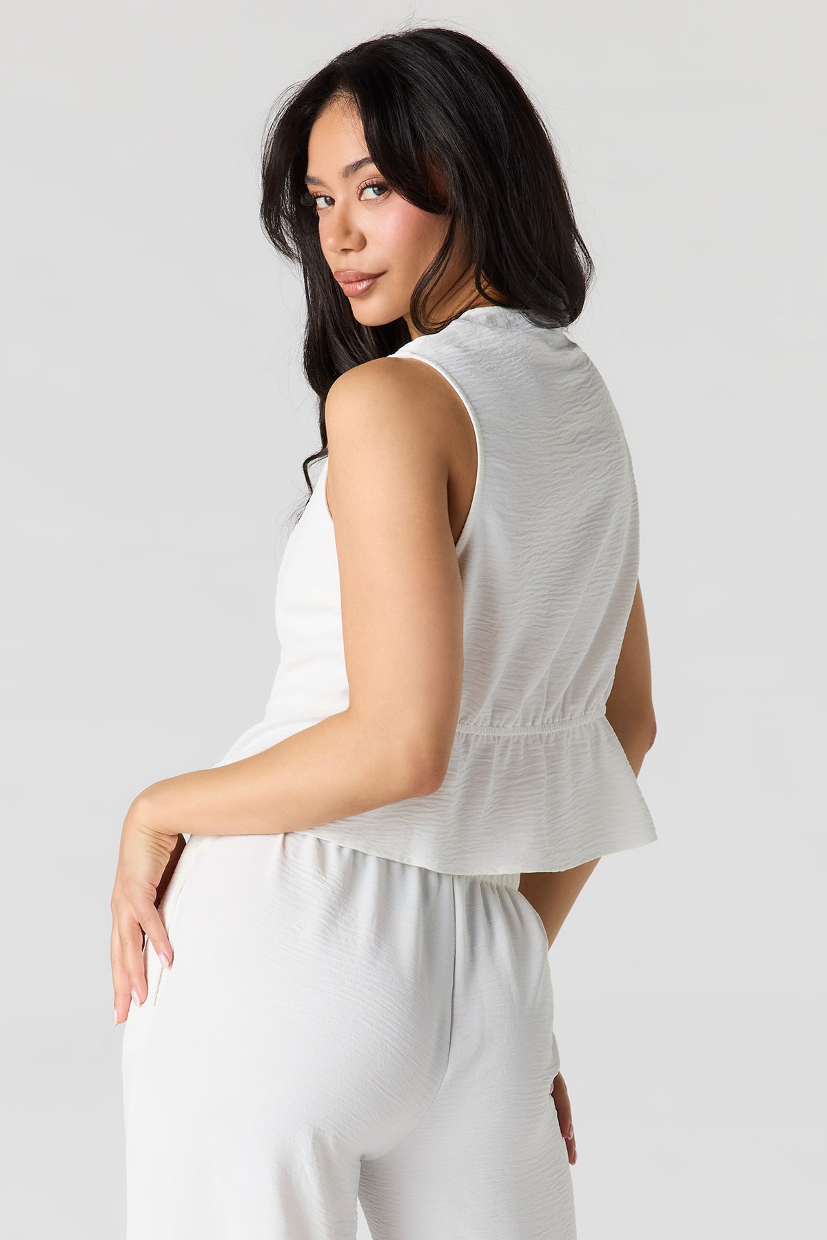 Vue alternative 2. Veste fluide avec attache