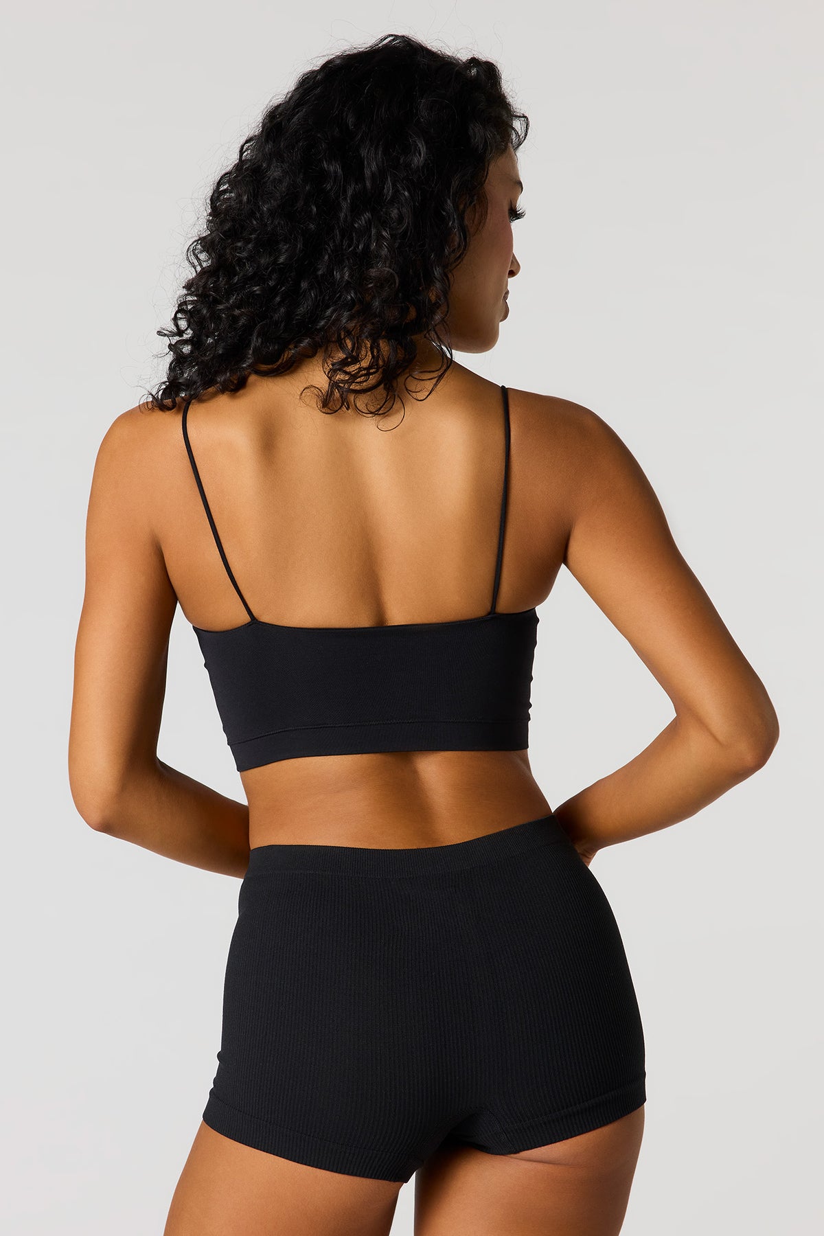 Alt View 3. Seamless Tank - Black