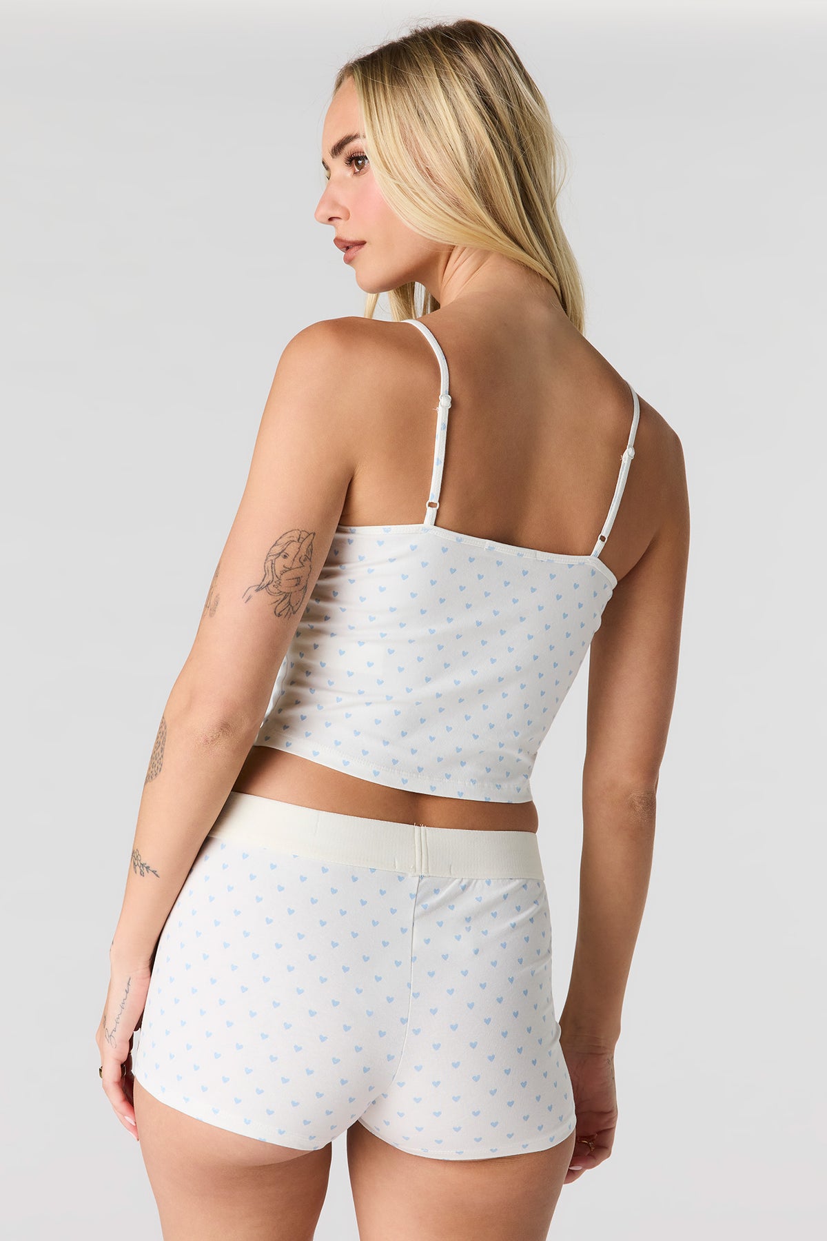 Vue alternative 2. Ensemble pyjama avec débardeur imprimé et caleçon