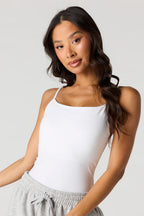 Camisole unie avec soutien-gorge intégré