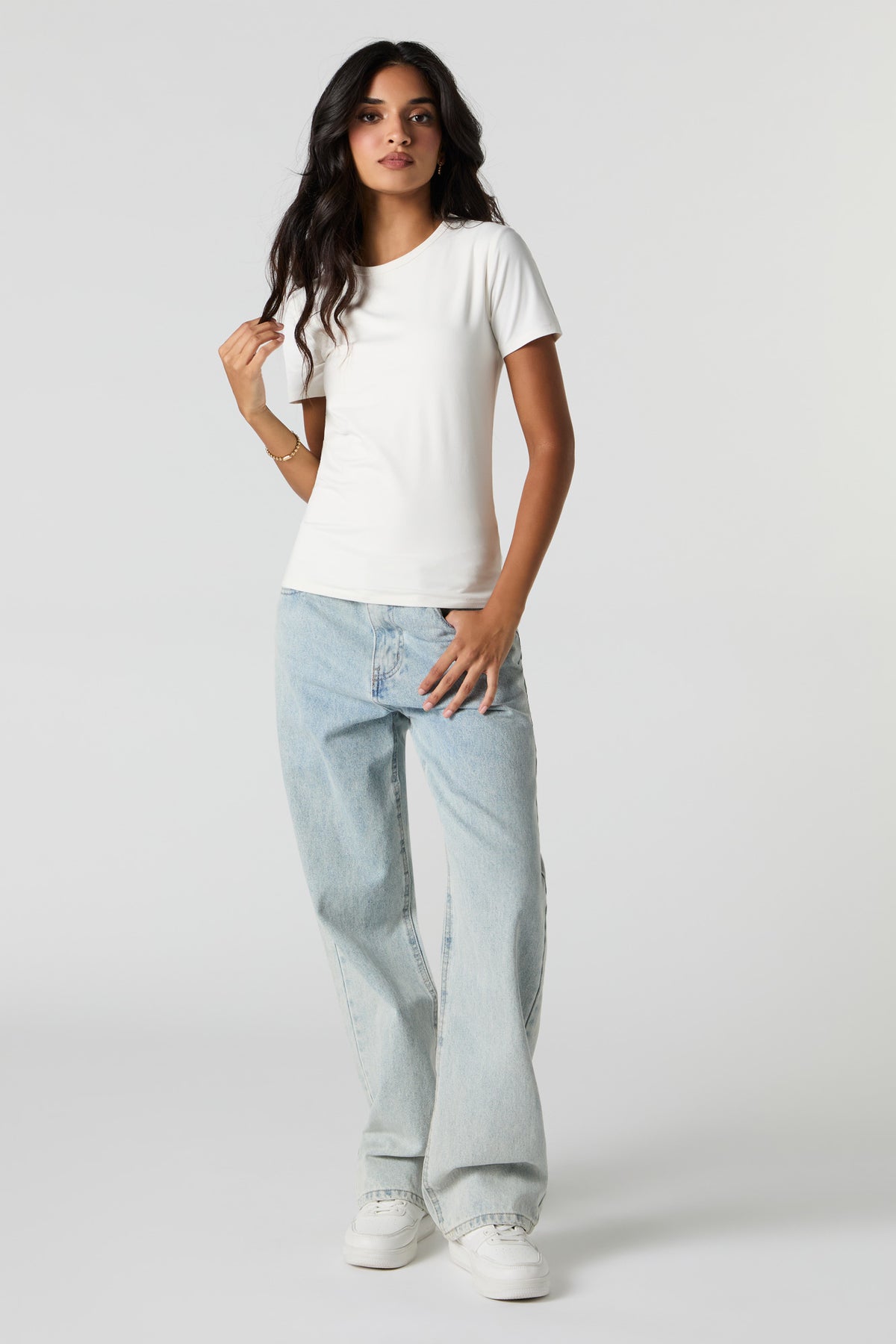 Vue alternative 9. T-shirt ras du cou