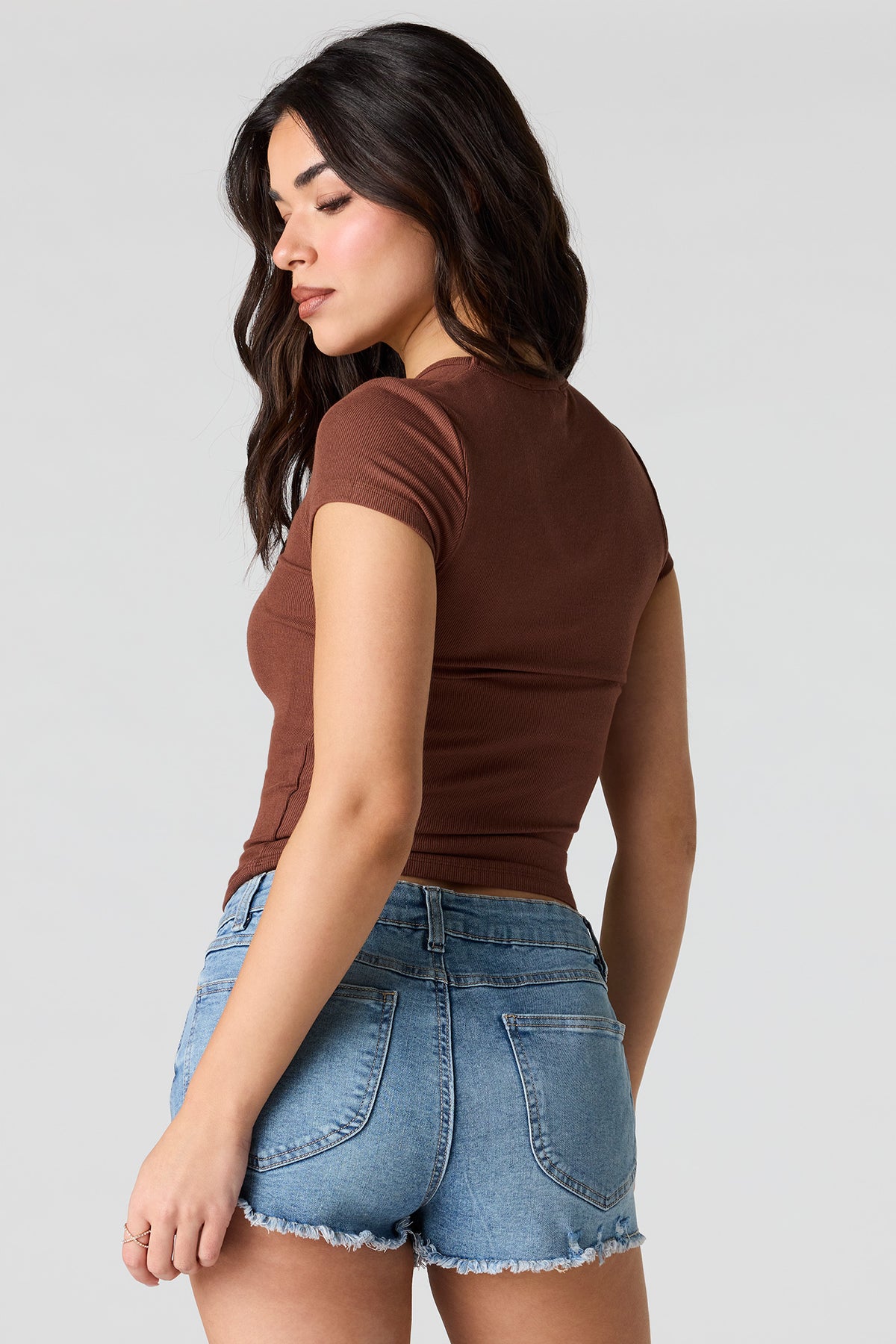 Alt View 2. Ribbed T-Shirt - Brown