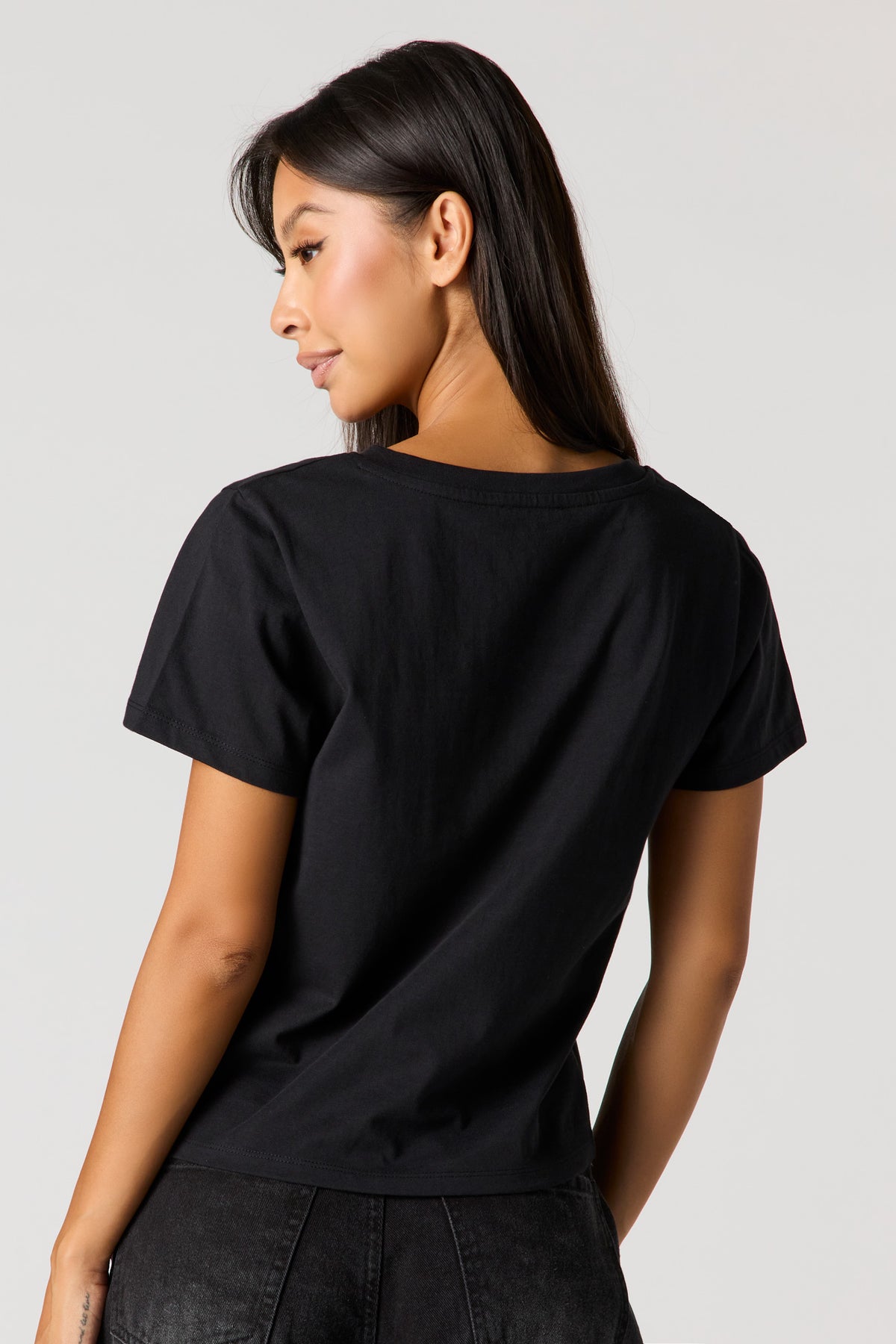 Alt View 2. Relaxed V-Neck T-Shirt - Black