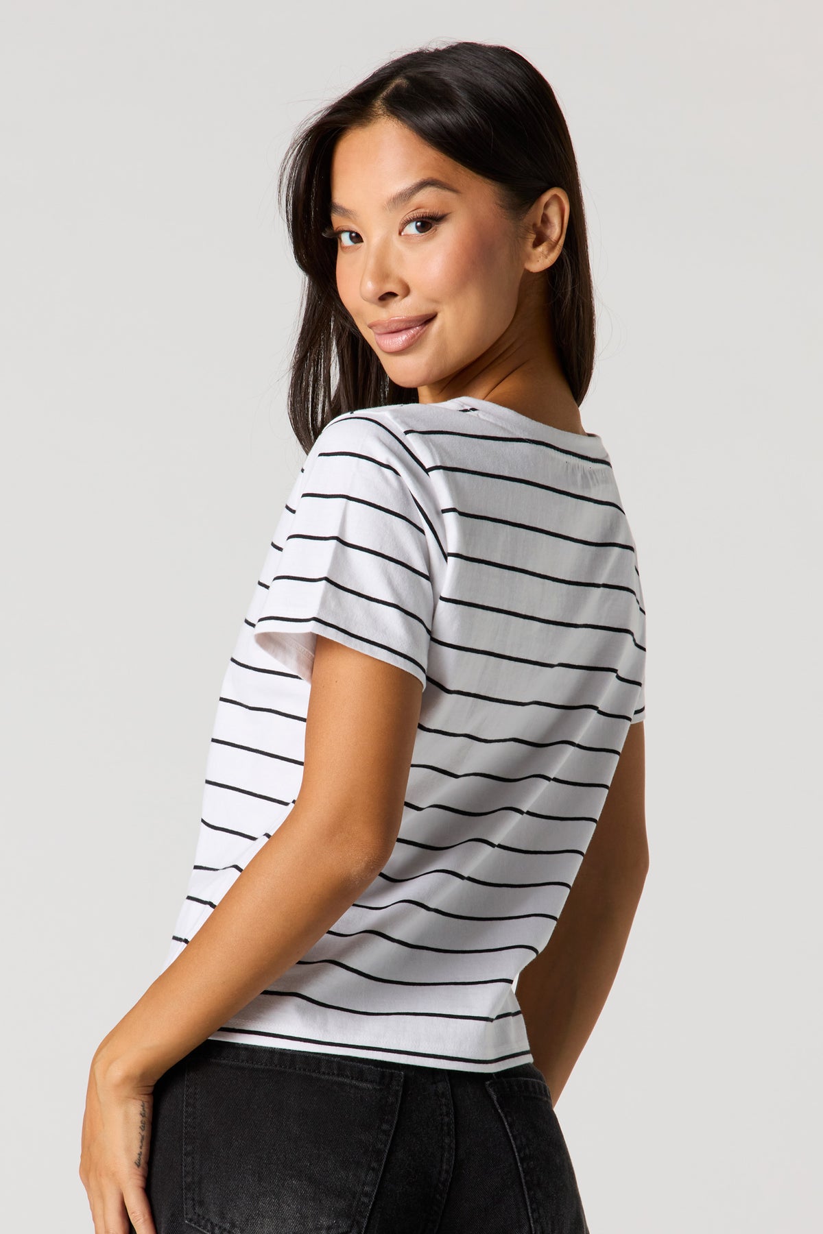 Alt View 2. Relaxed V-Neck T-Shirt - Black with White