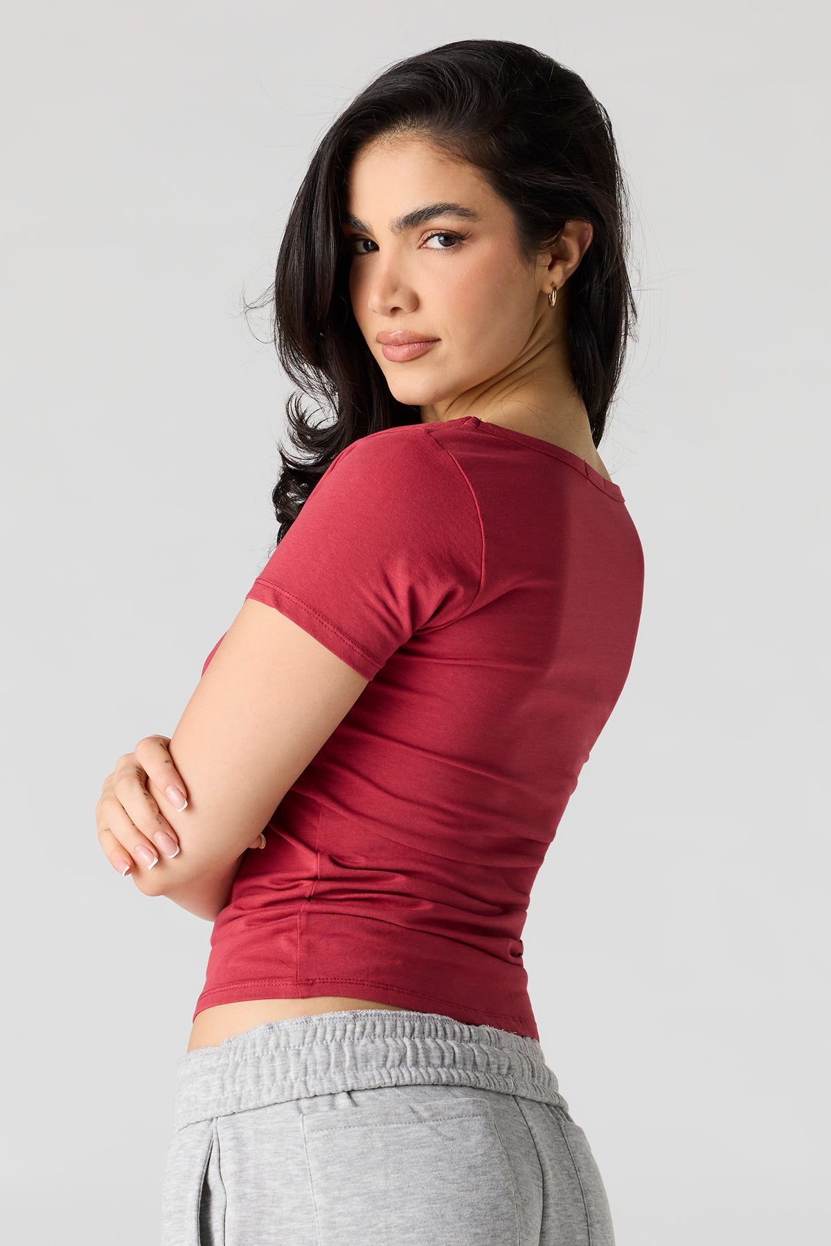 Vue alternative 2. T-shirt à encolure carrée
