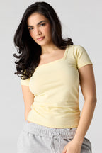 T-shirt à encolure carrée