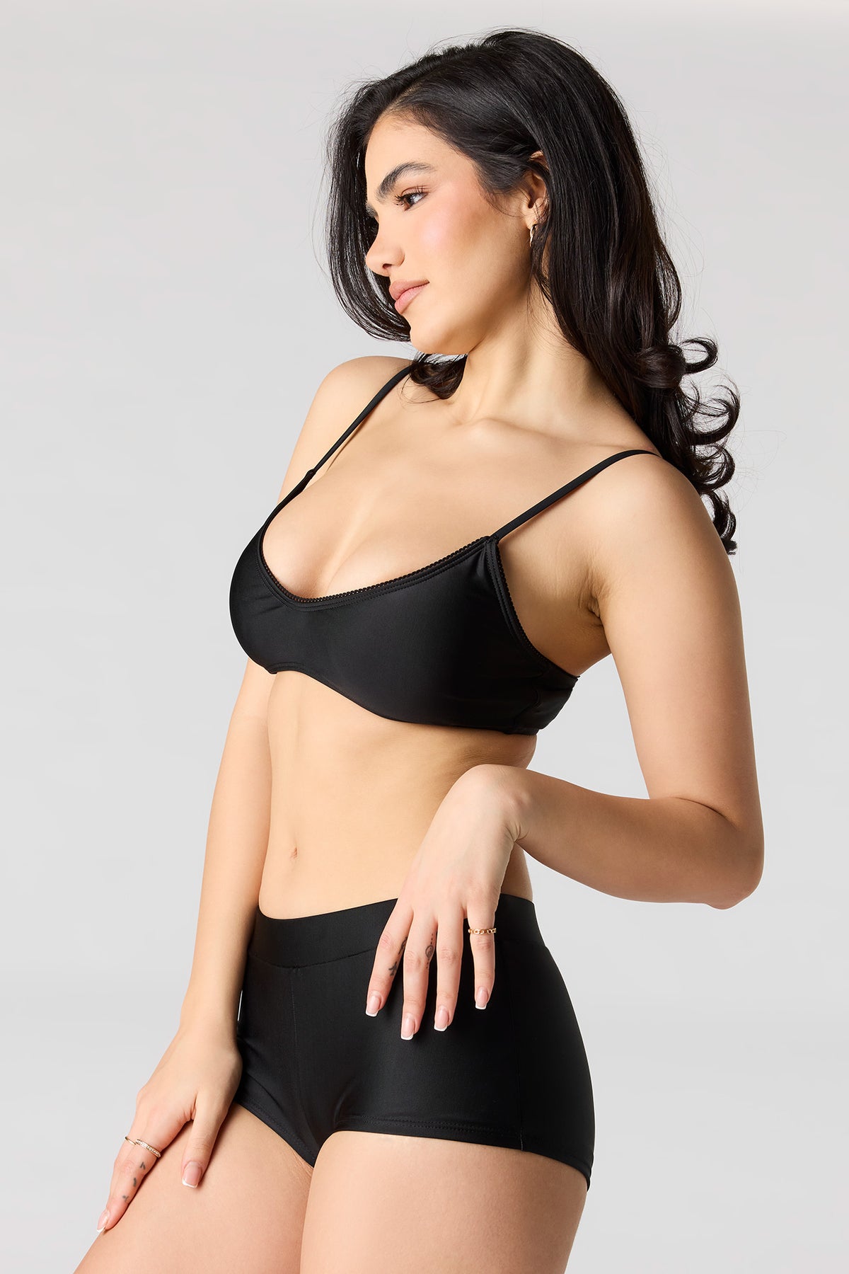 Vue alternative 2. Bas de maillot