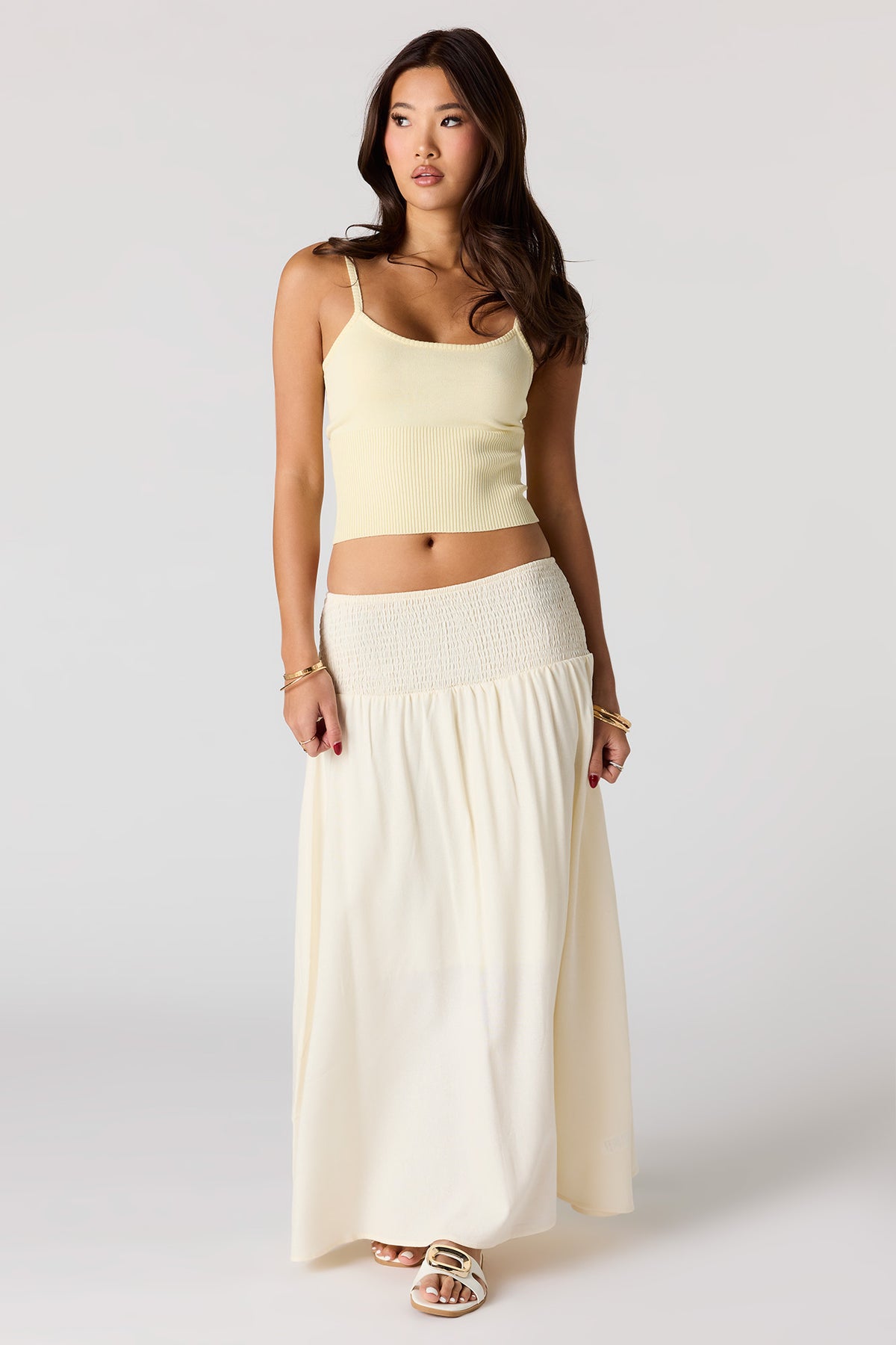 Vue alternative 3. Camisole en tricot côtelé et encolure ronde