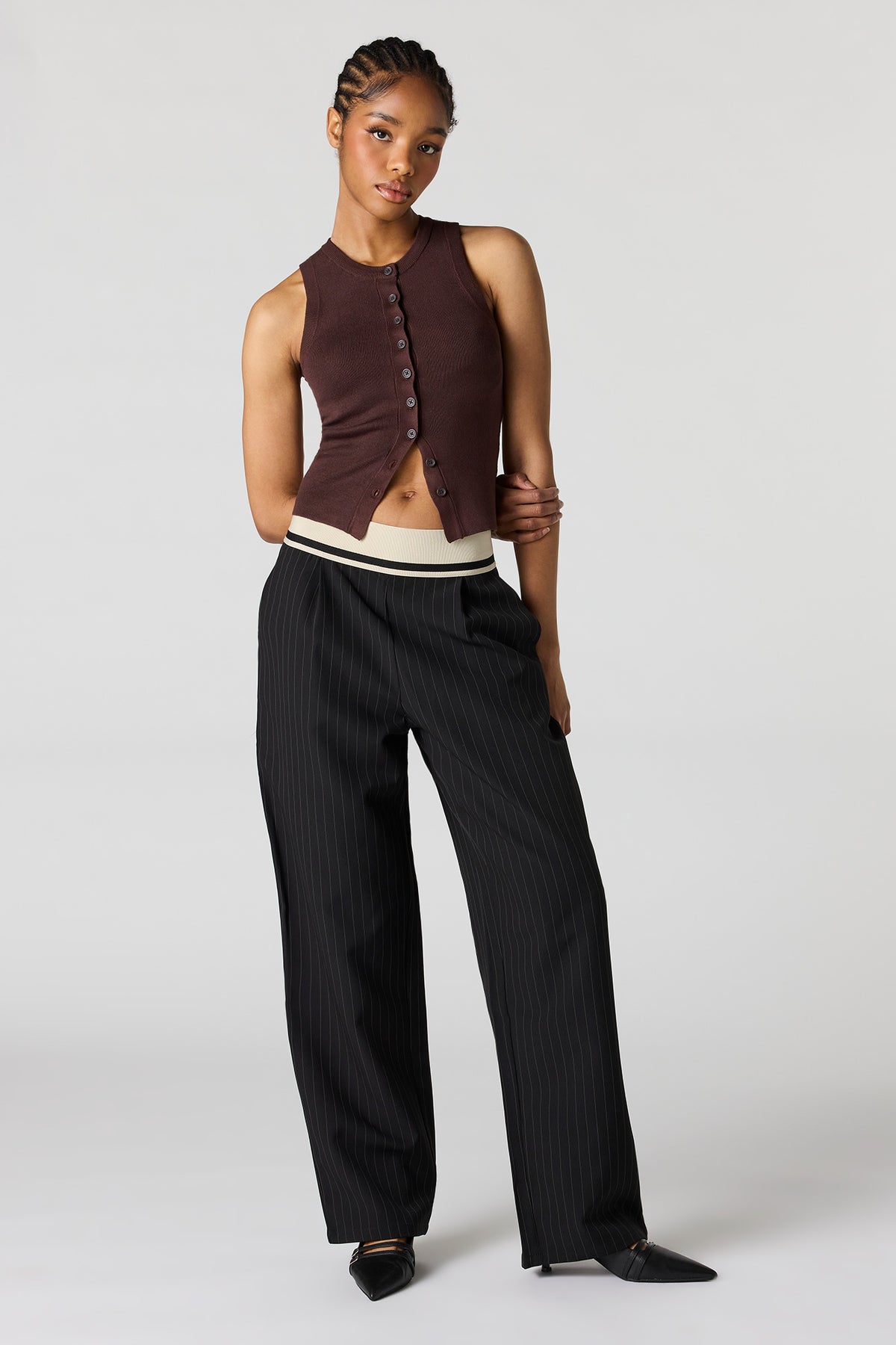 Vue alternative 3. Gilet boutonné en tricot côtelé
