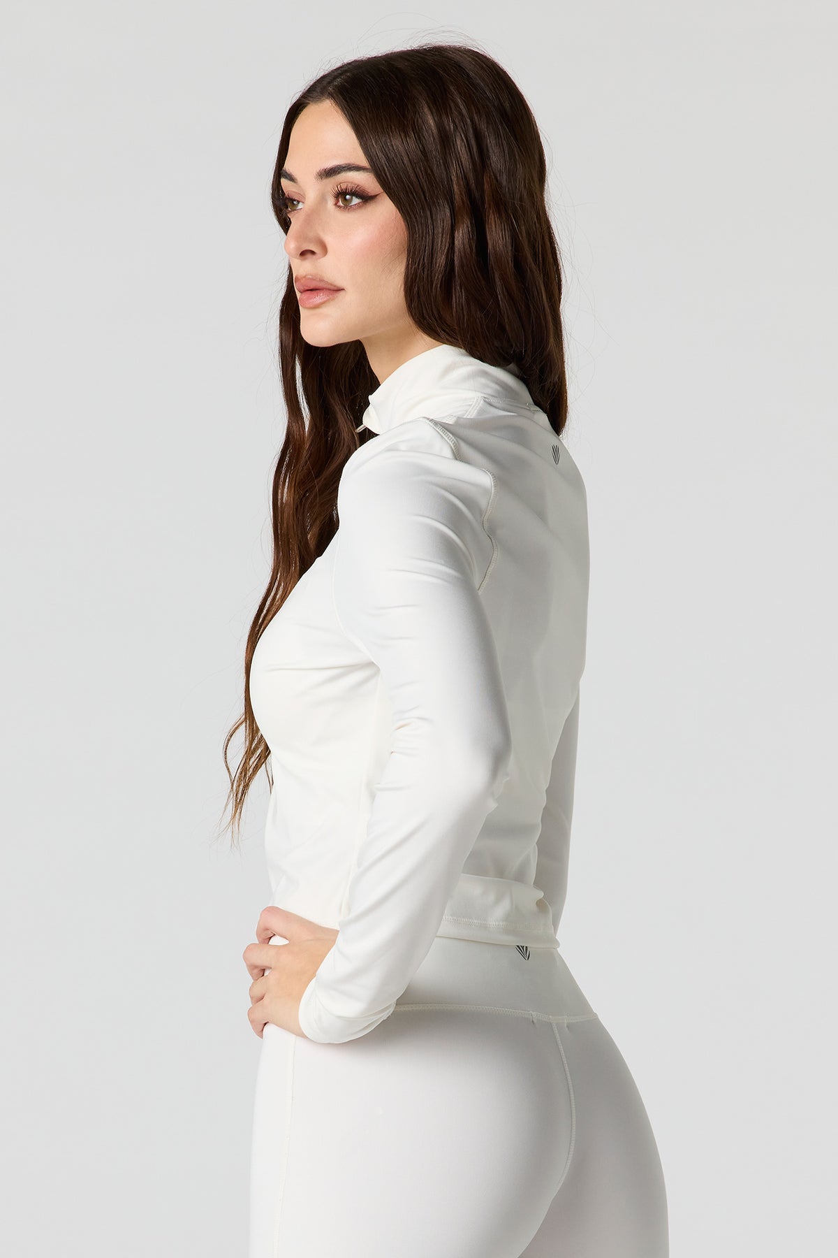 Alt View 2. Active Cropped Zip-Up Jacket - White