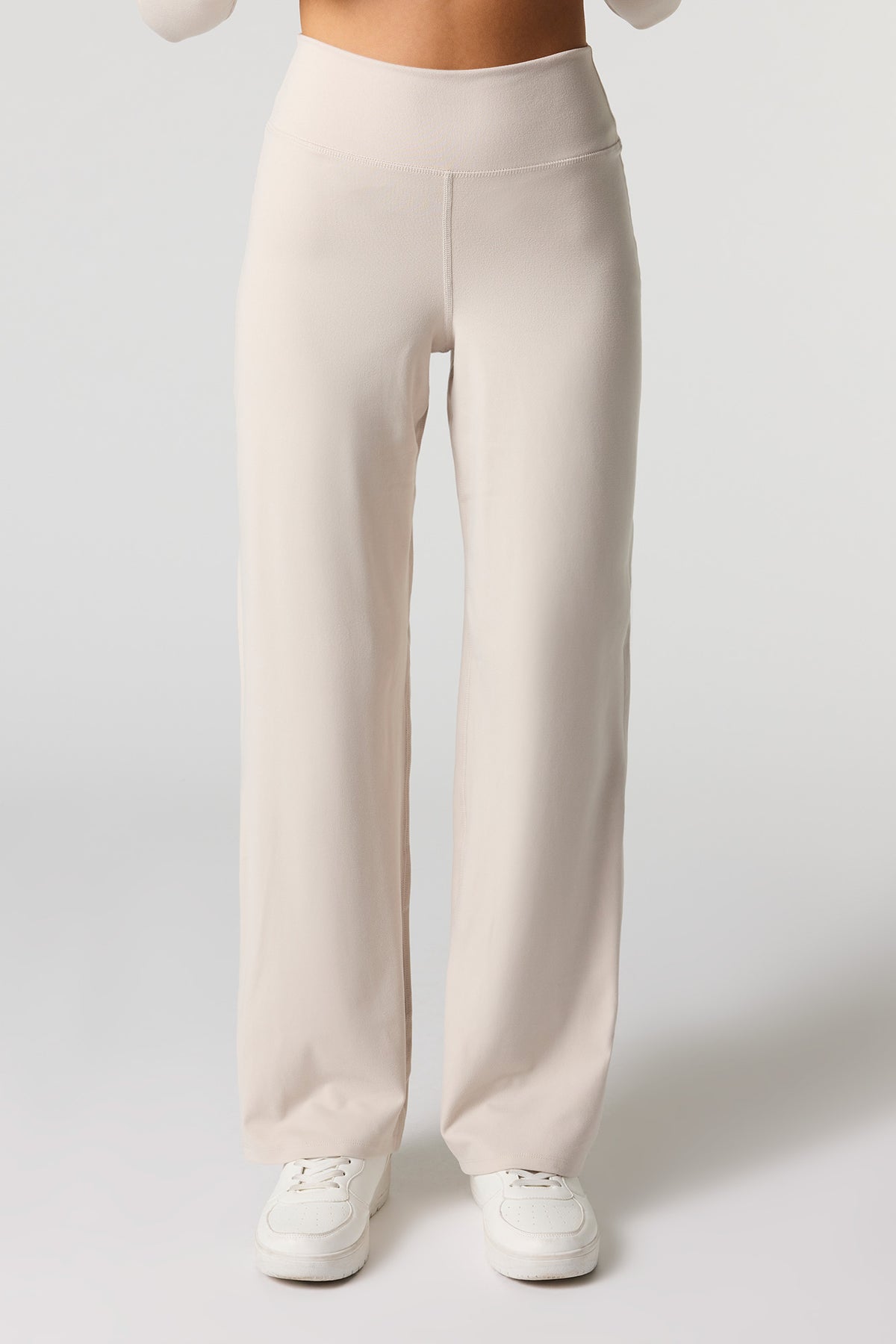 Vue alternative 2. Pantalon Active à jambe large
