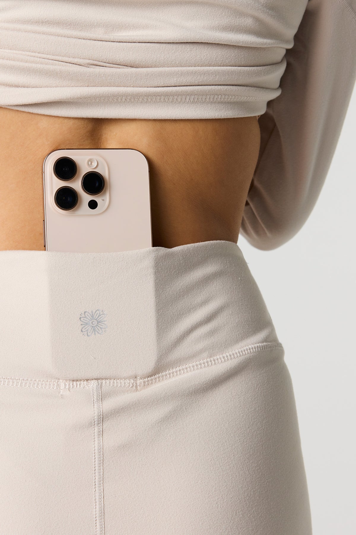 Vue alternative 4. Pantalon Active à jambe large