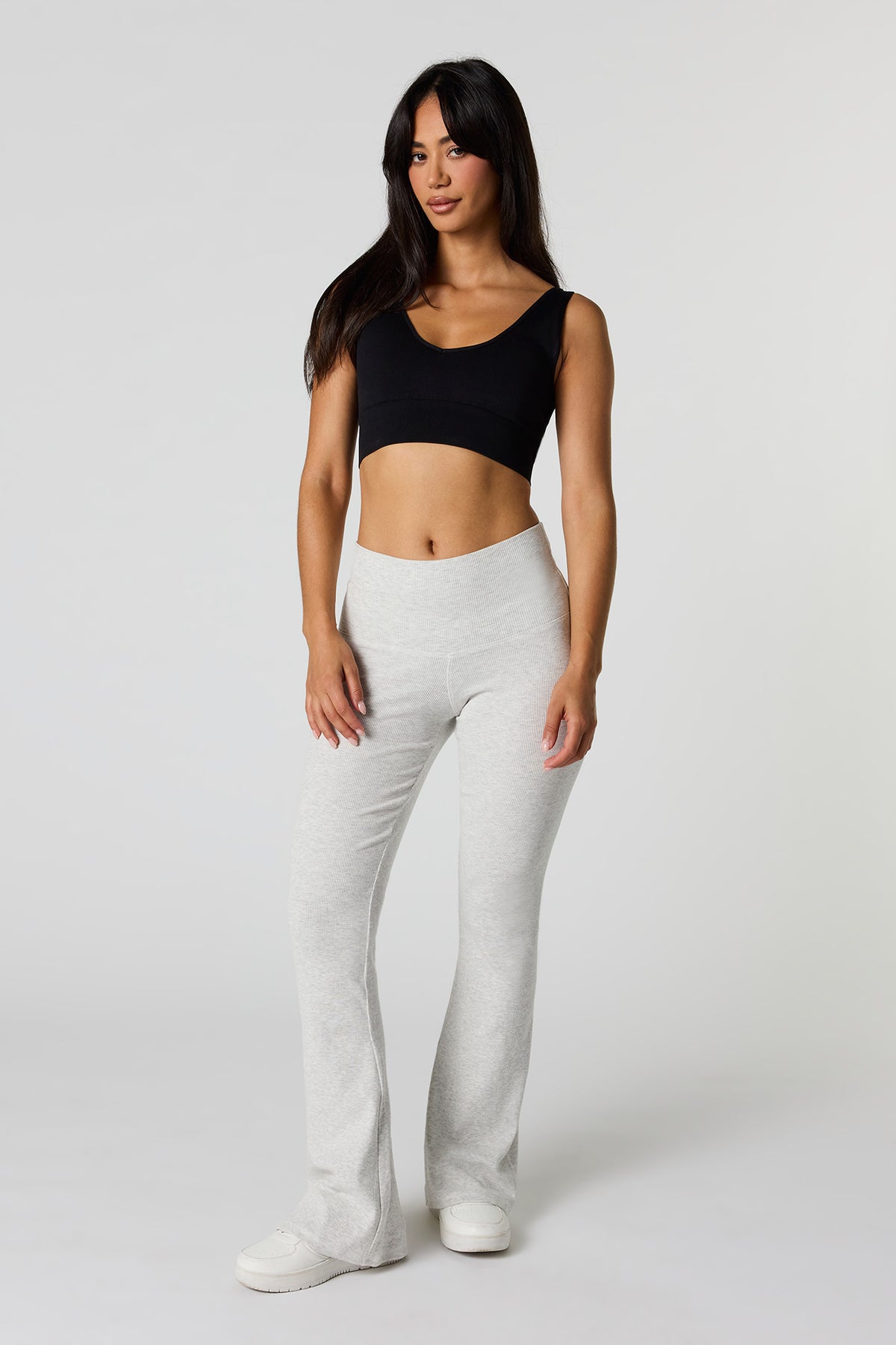Pantalon Active côtelé à jambe évasée