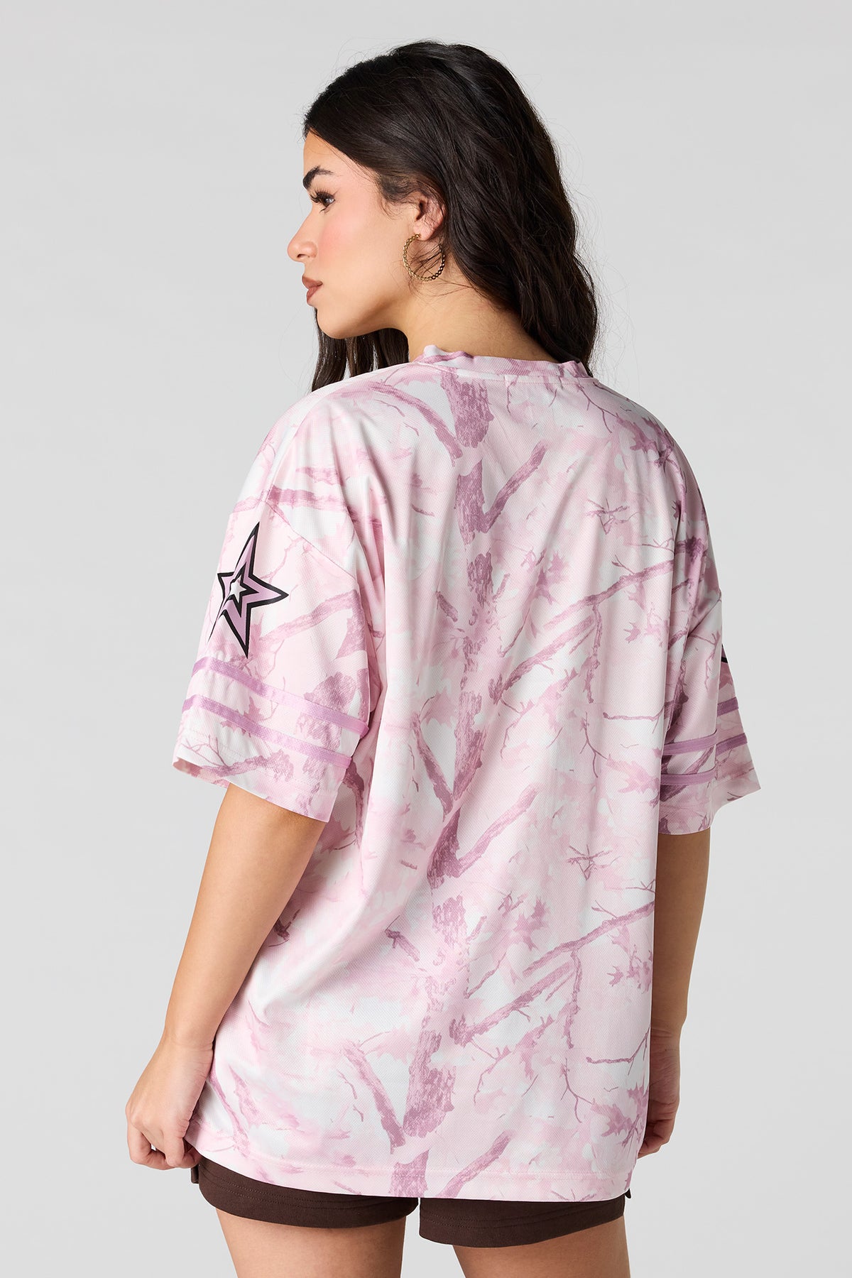 Alt View 2. Graphic Mesh Camo Jersey - Pink