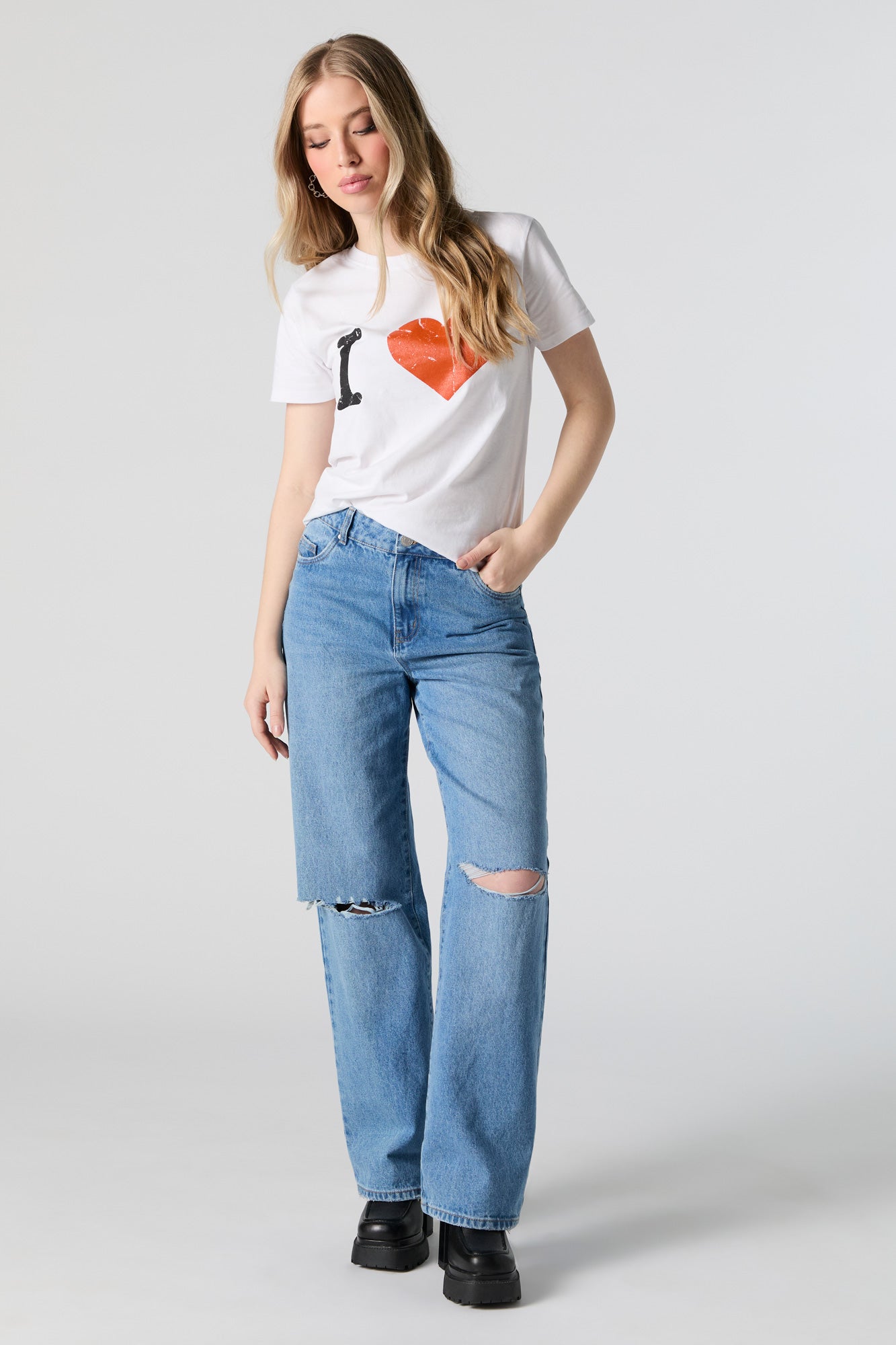 I Heart Graphic Distressed T-Shirt