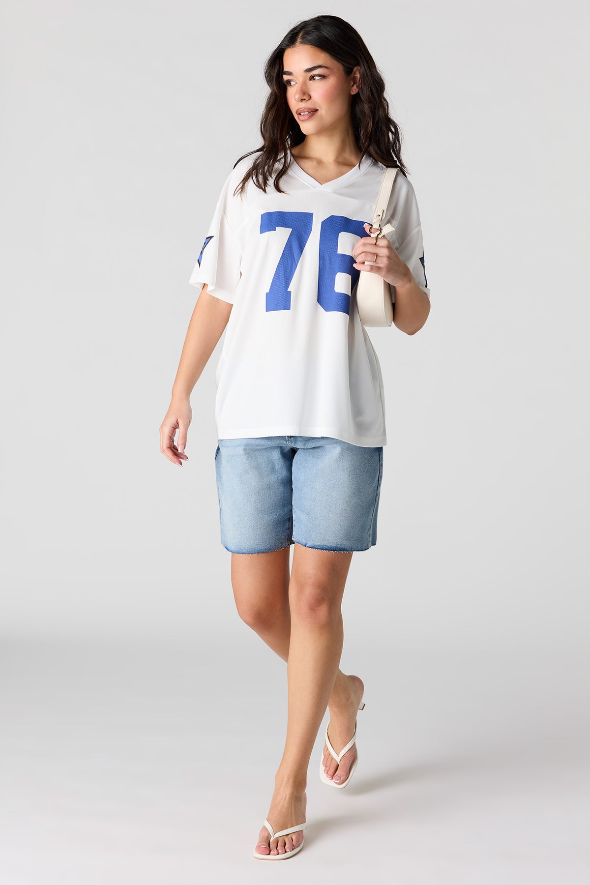 Alt View 3. Graphic Oversized Jersey - White