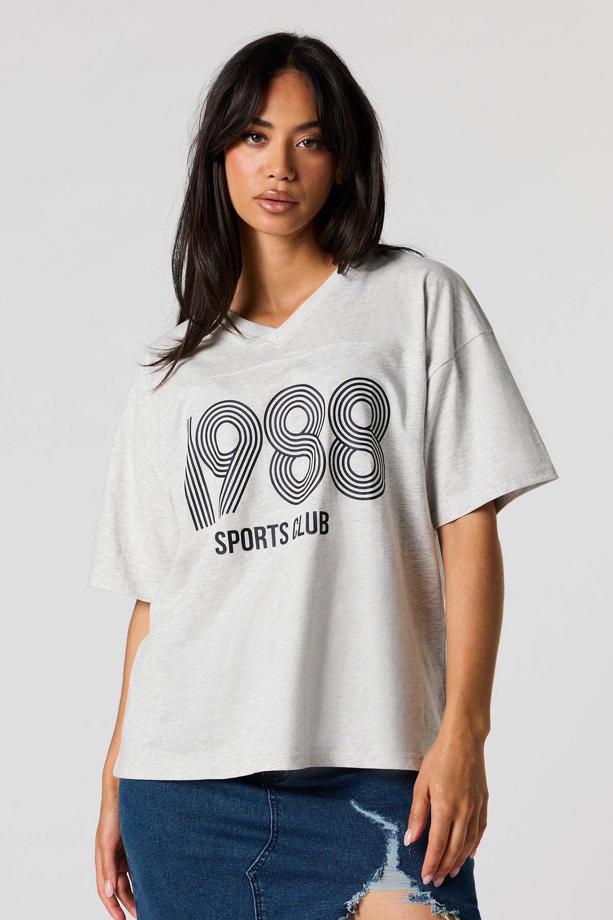 T-shirt à imprimé 1988 HD avec encolure en V