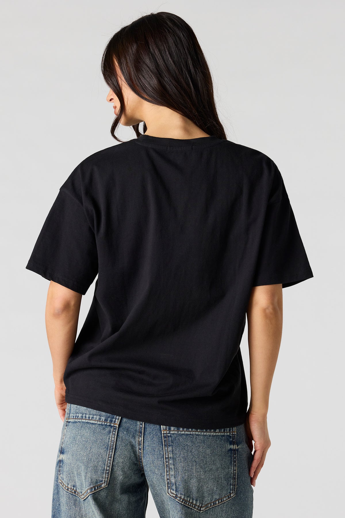 Alt View 2. Oversized Graphic T-Shirt - Black