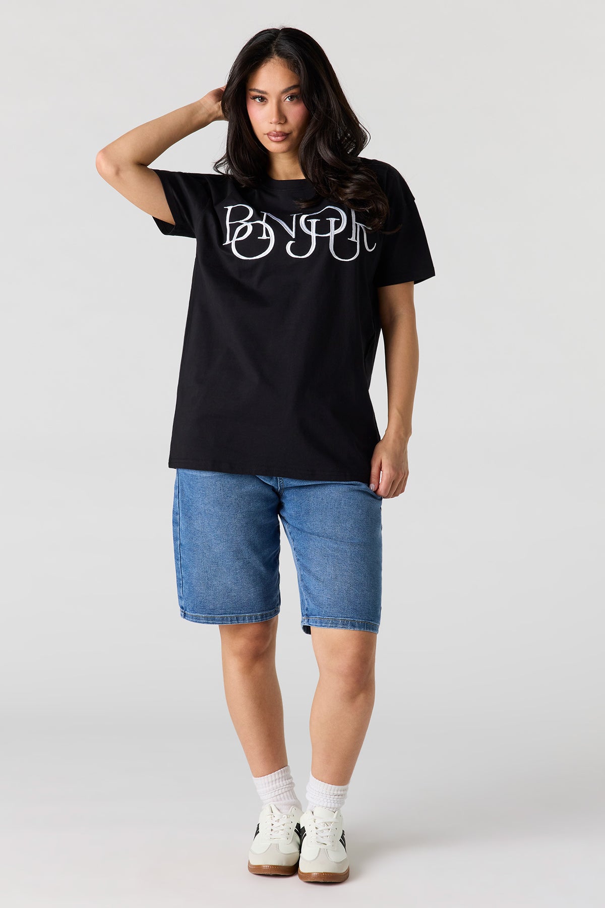 Alt View 3. Graphic T-Shirt - Black