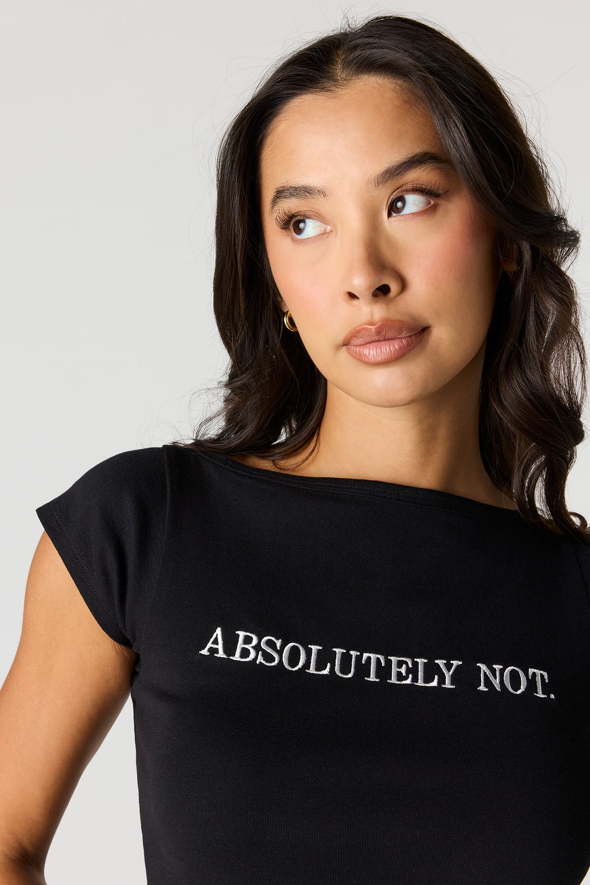 Vue alternative 4. T-shirt à imprimé avec encolure bateau
