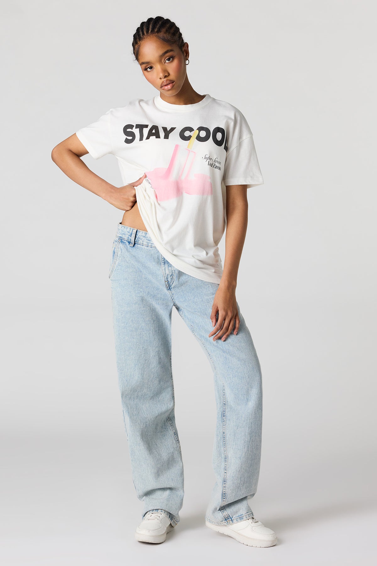 Alt View 2. Stay Cool Graphic Oversized  T-Shirt - White