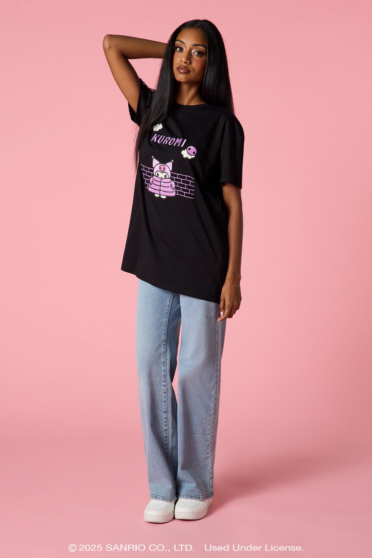 Vue alternative 3. T-shirt surdimensionné avec motif brodé Kuromi™