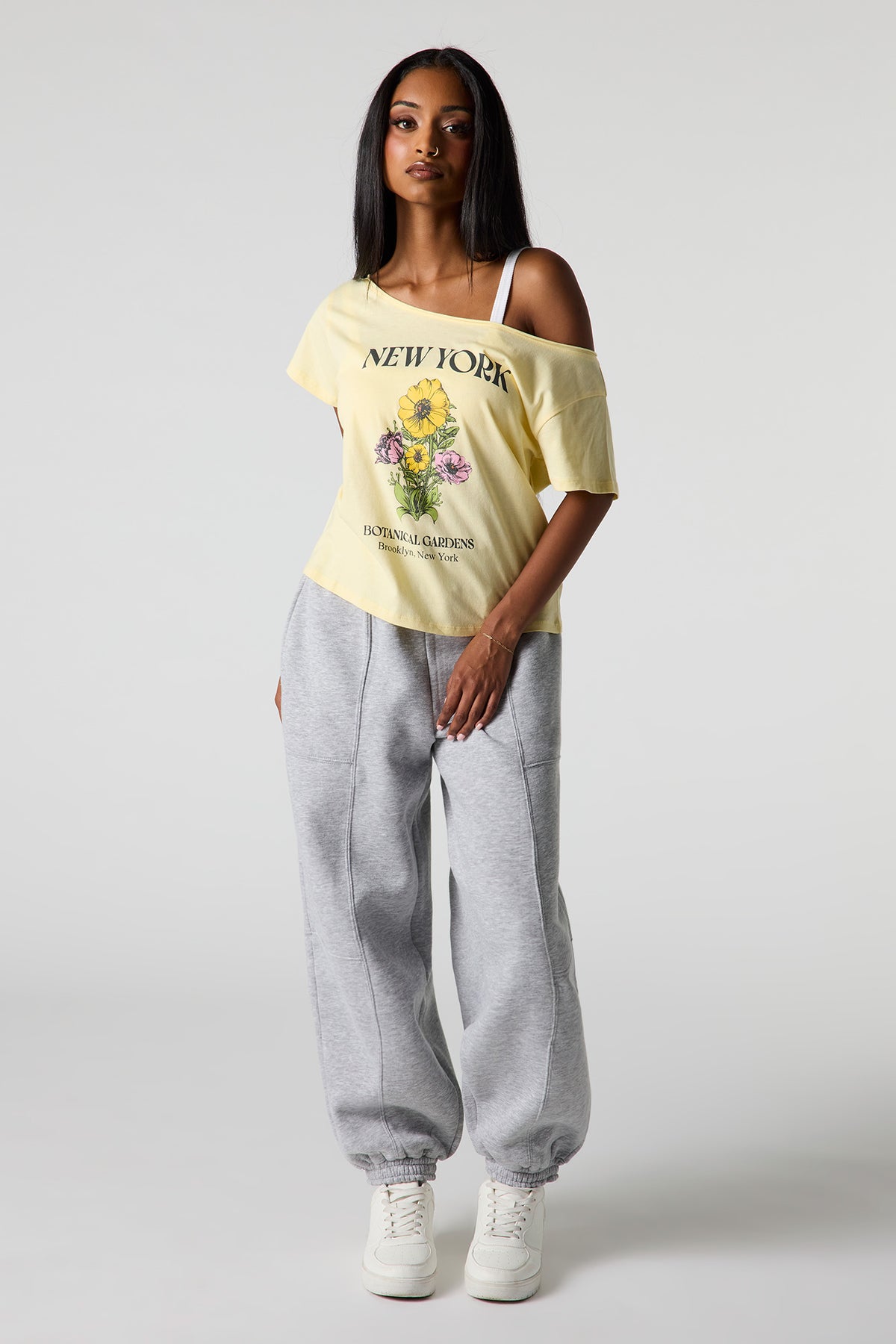 Alt View 3. Graphic Boat Neck T-Shirt - Yellow