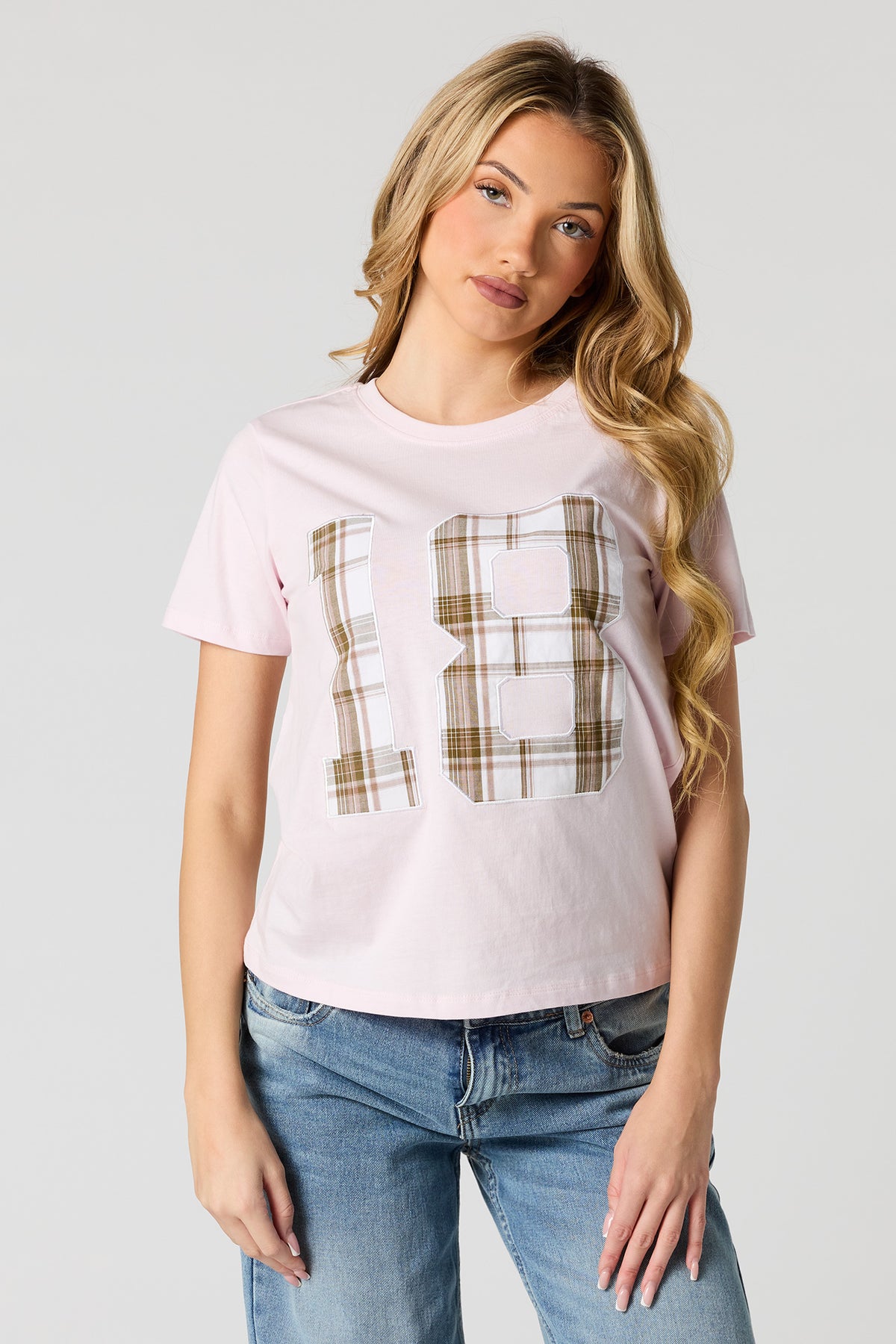 18 Twill Embroidered T-Shirt - Pink
