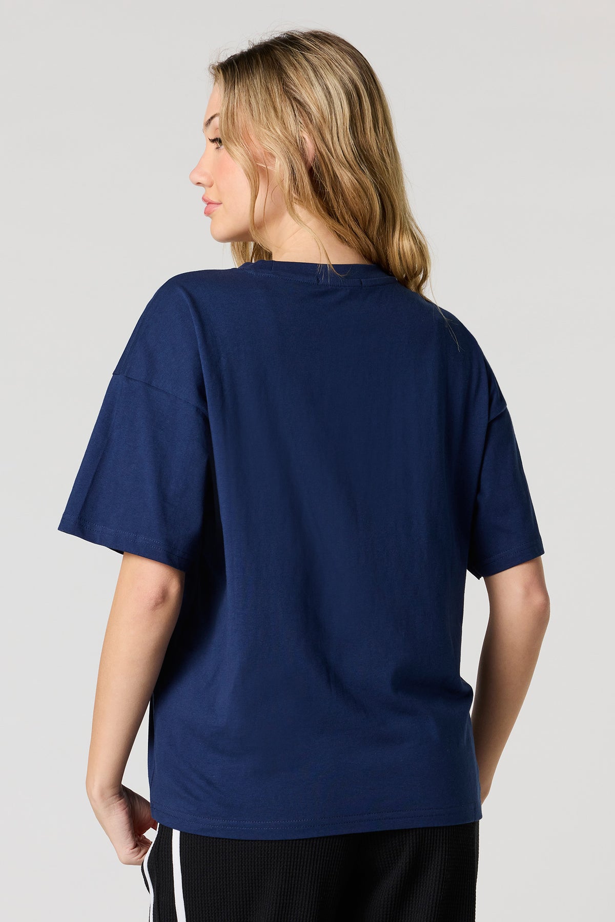 Alt View 2. New York Graphic T-Shirt - Dark Blue
