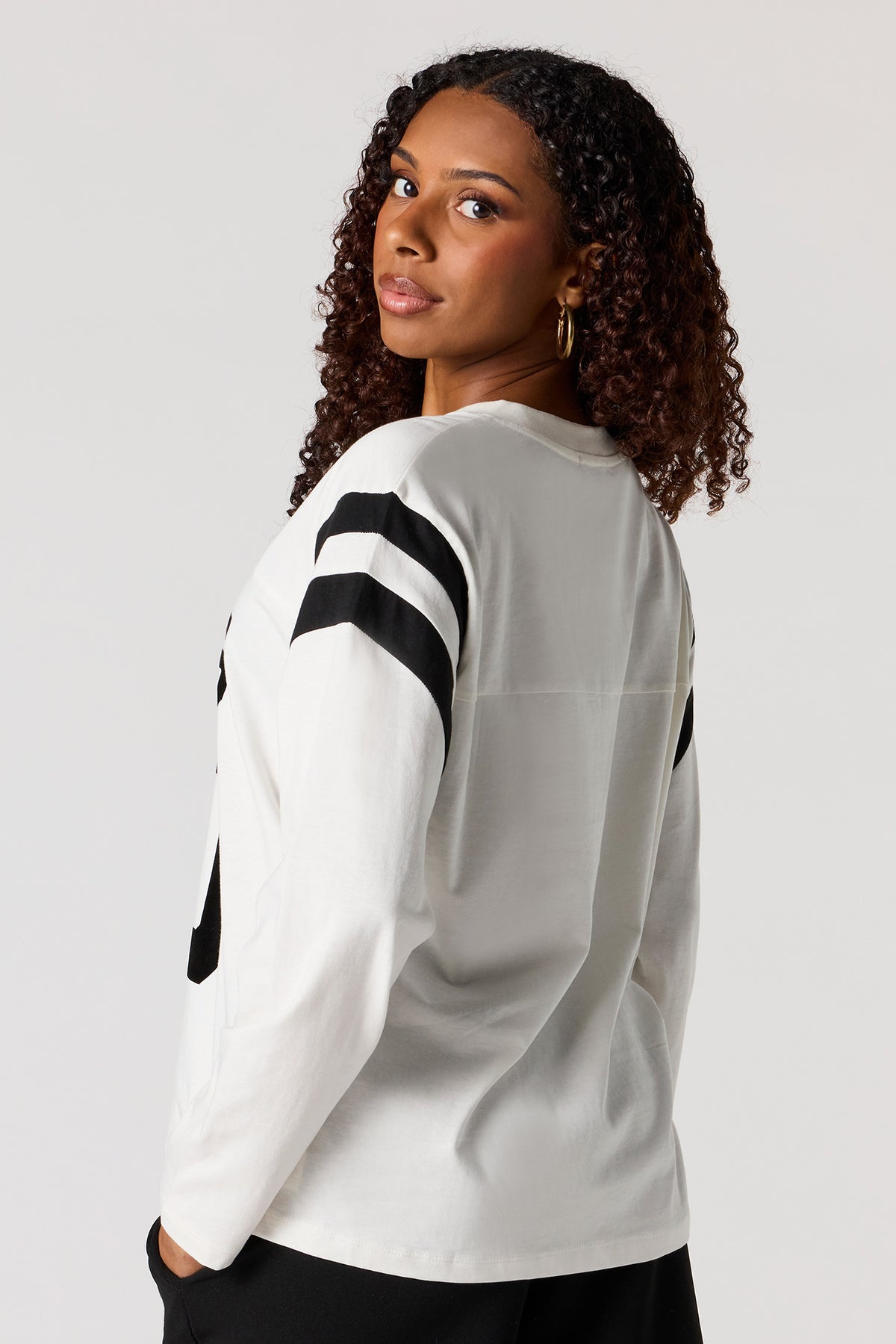 Alt View 2. Paris Felt Print Long Sleeve Top - White